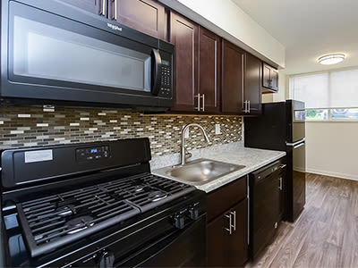 Spacious kitchen at Briarwood Apartments & Townhomes in State College, Pennsylvania