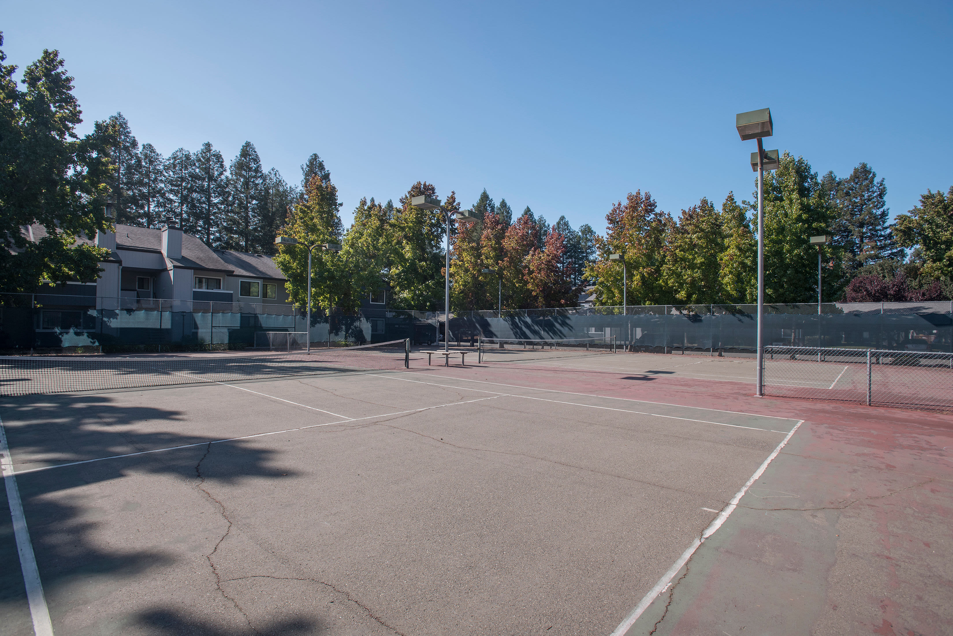 Tennis courts of Park Ridge Apartment Homes in Rohnert Park, California