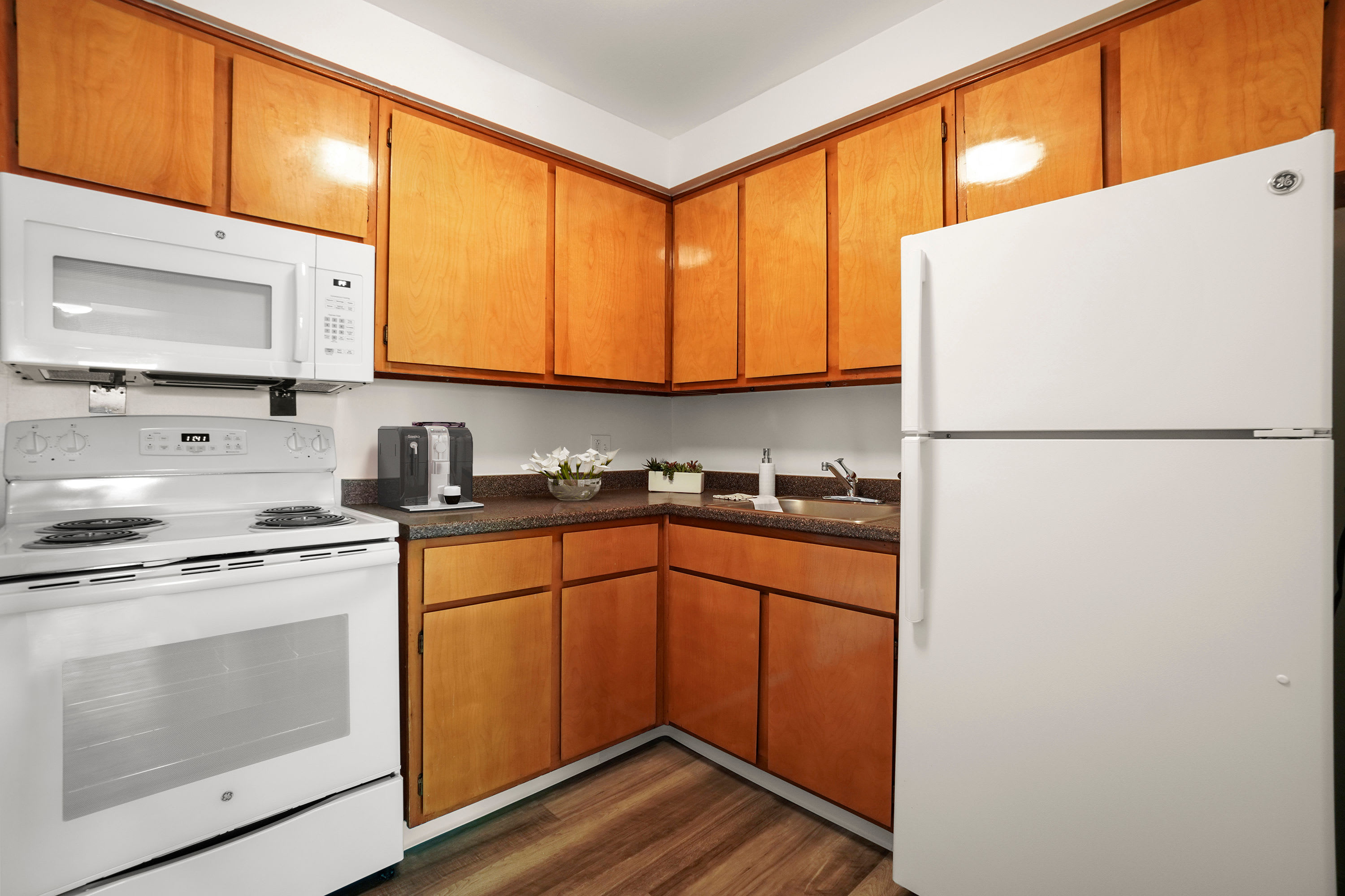 Stony Brook Commons offers a Kitchen in Roslindale, Massachusetts