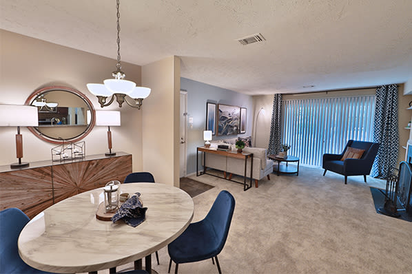 Chase Lea Apartment Homes offers a beautiful living room in Owings Mills, MD