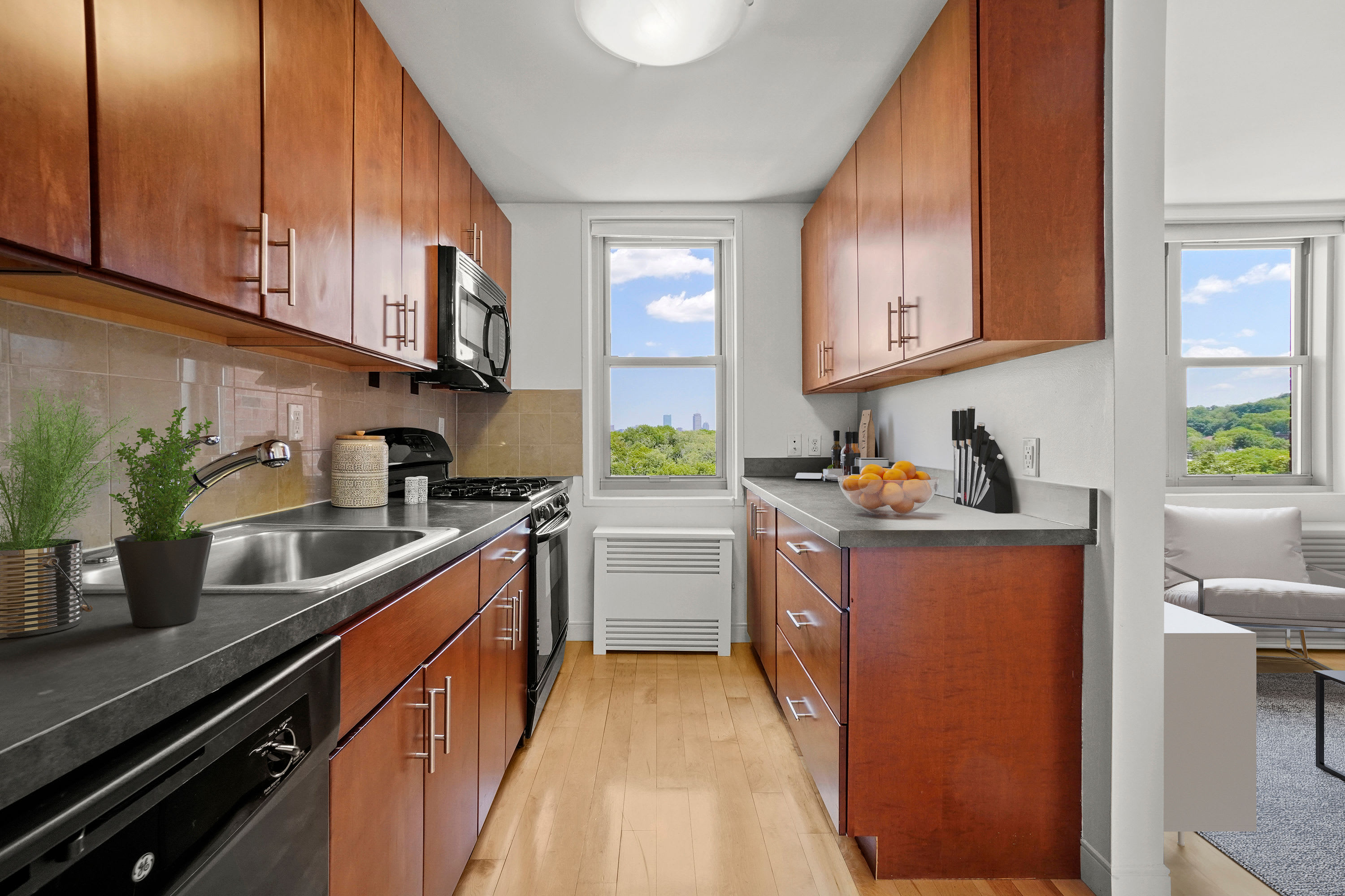 Camelot Court offers a kitchen in Brighton, Massachusetts