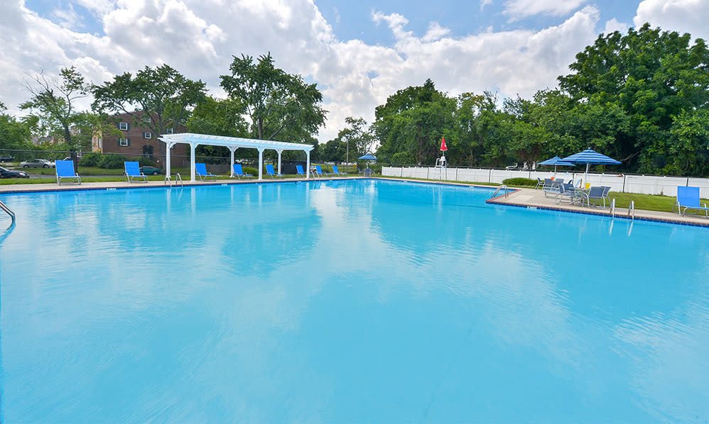 Photos of The Fairways Apartment Homes Apartments in Blackwood, NJ