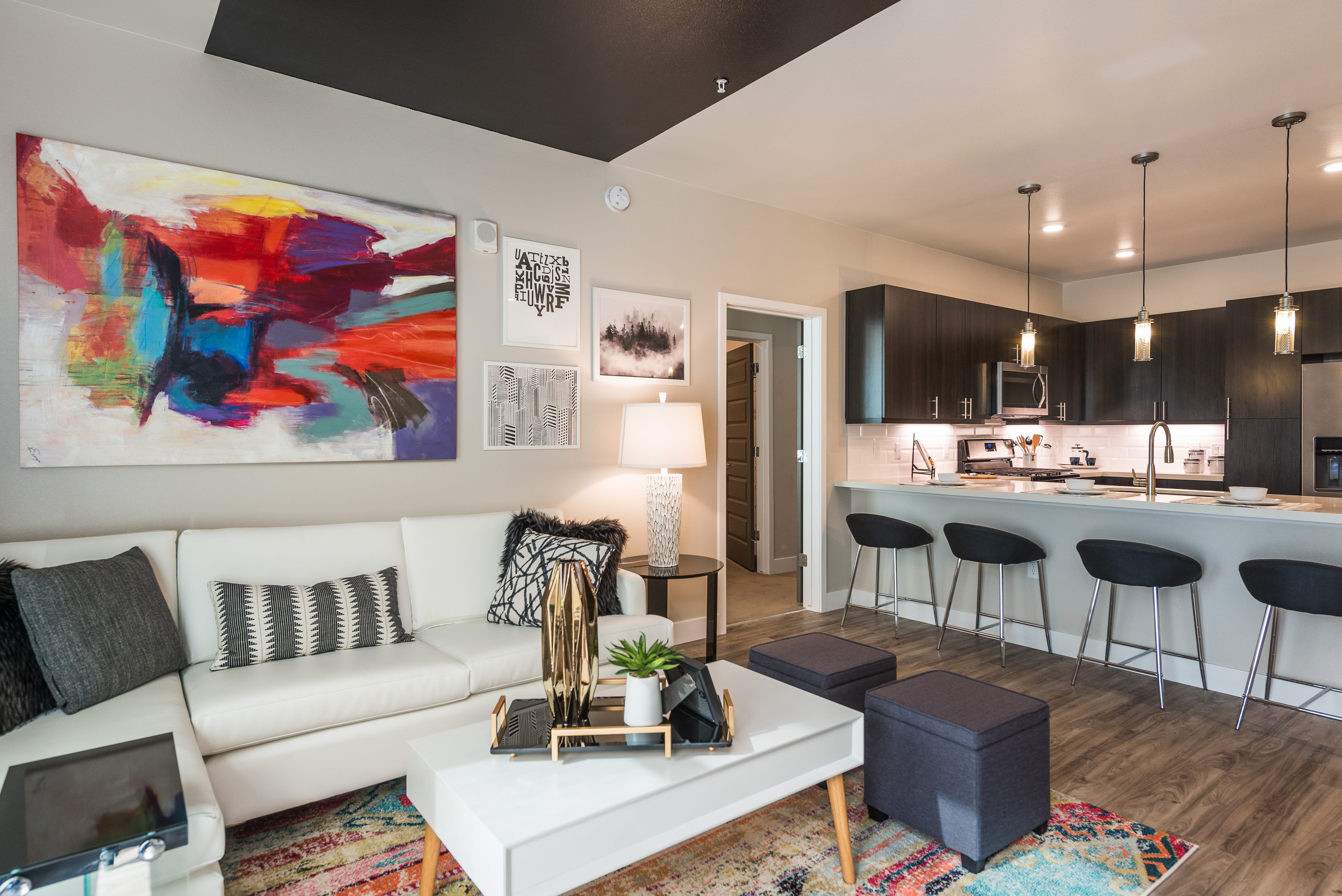 Solana Lucent Station Luxury Apartments In Highlands Ranch Co