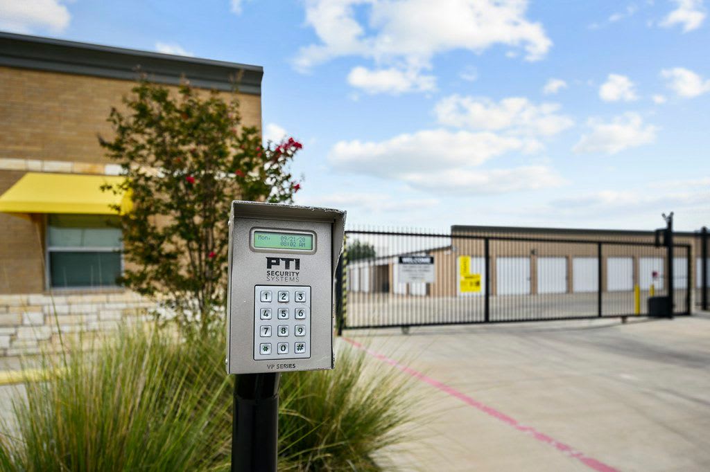 Electronic keypad access to Storage 365 in Garland, Texas