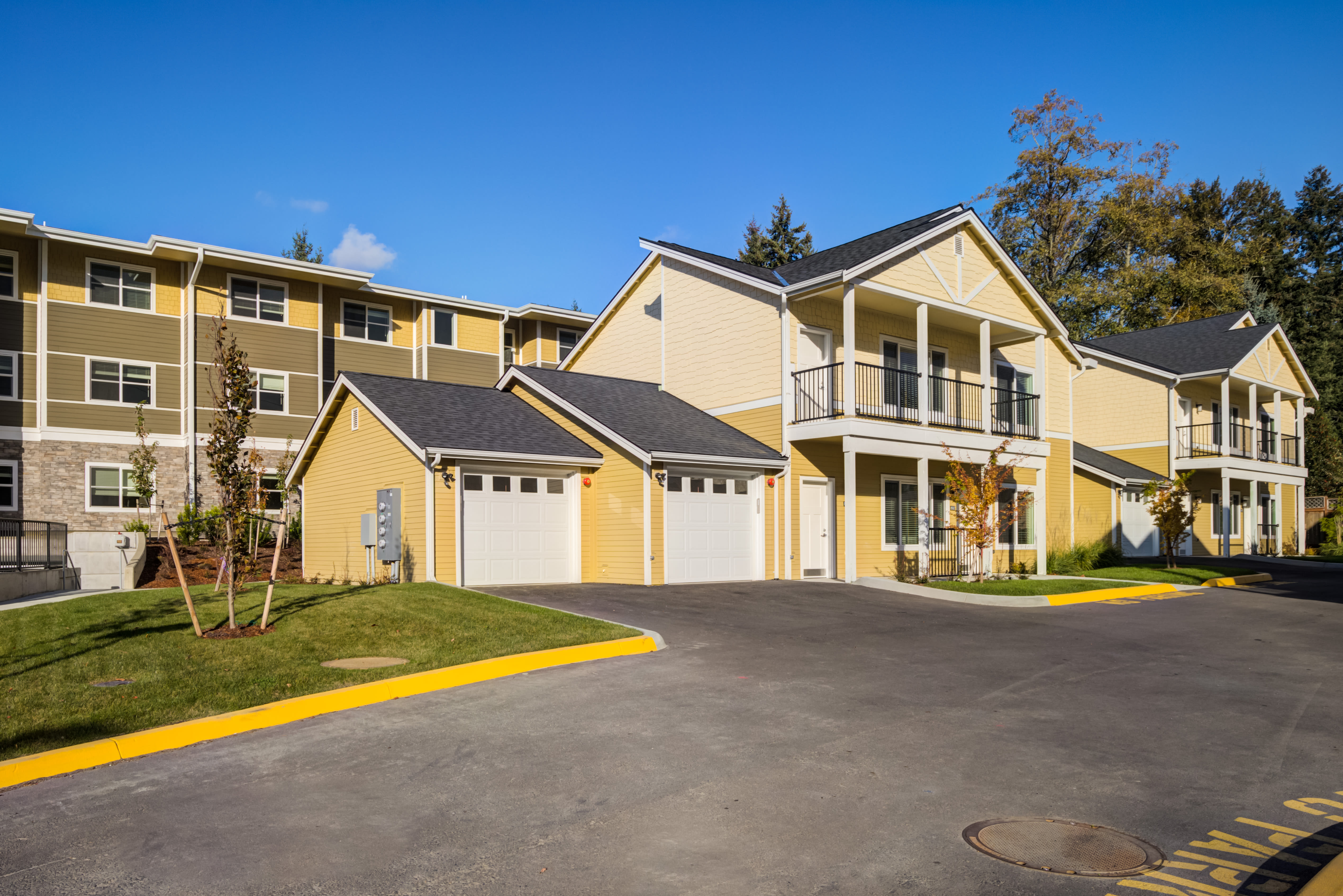 Independent Living Cottage Outside View at Mirror Lake Village Senior Living Community in Federal Way, WA