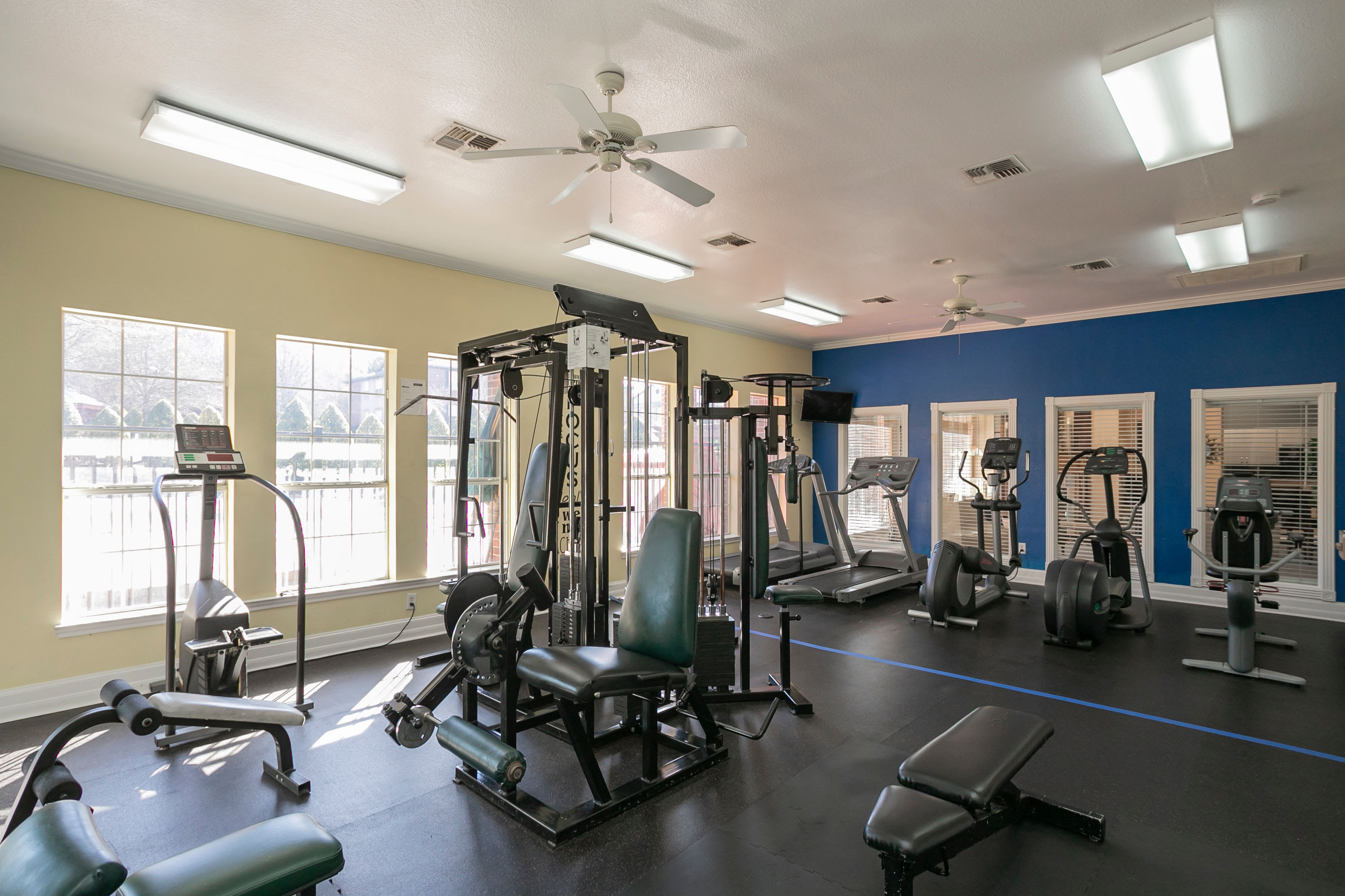 Stay healthy in the Pinnacle Heights fitness center in Antioch, Tennessee