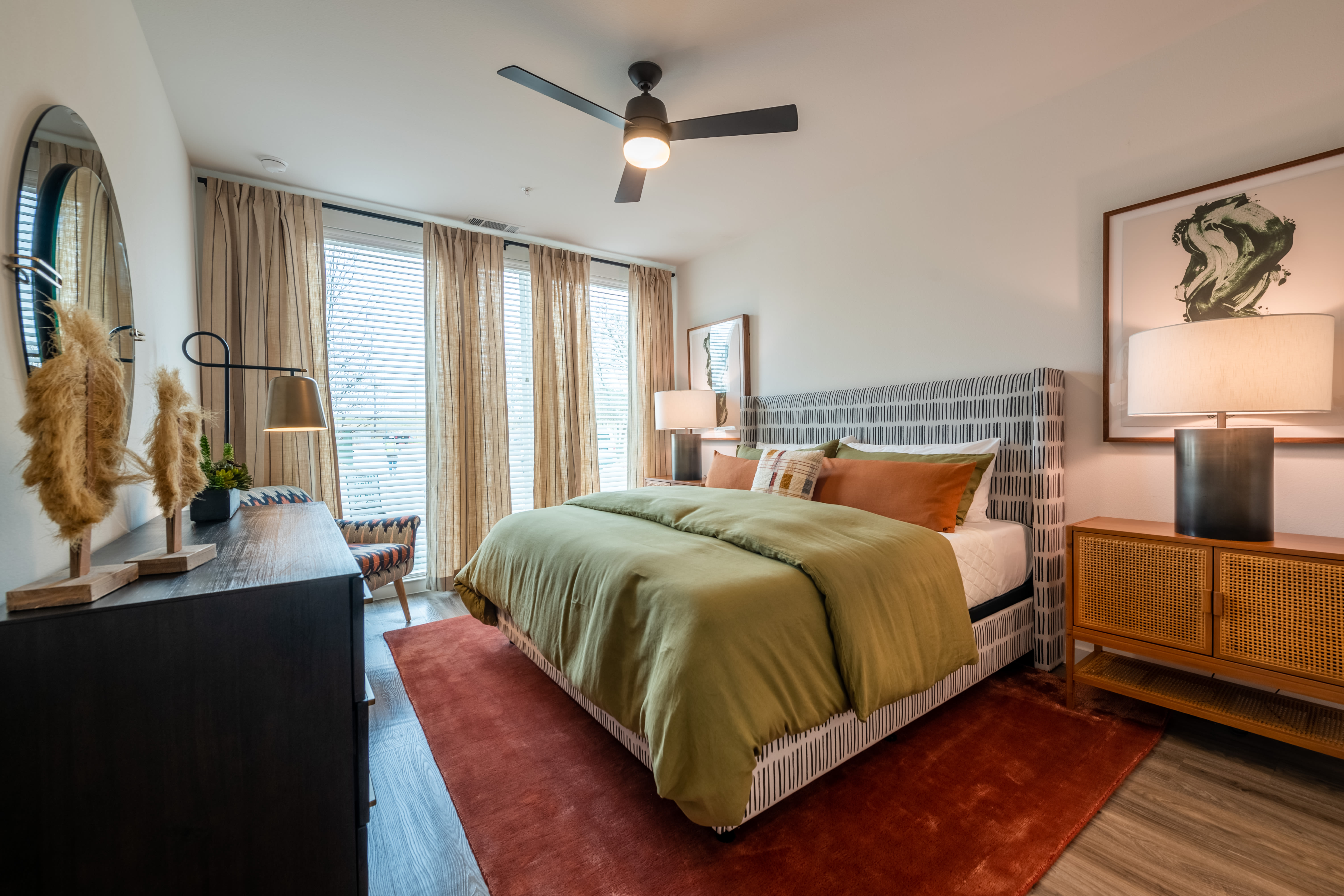 Spacious bedroom with ceiling fan at The Langford in Dallas,TX}}