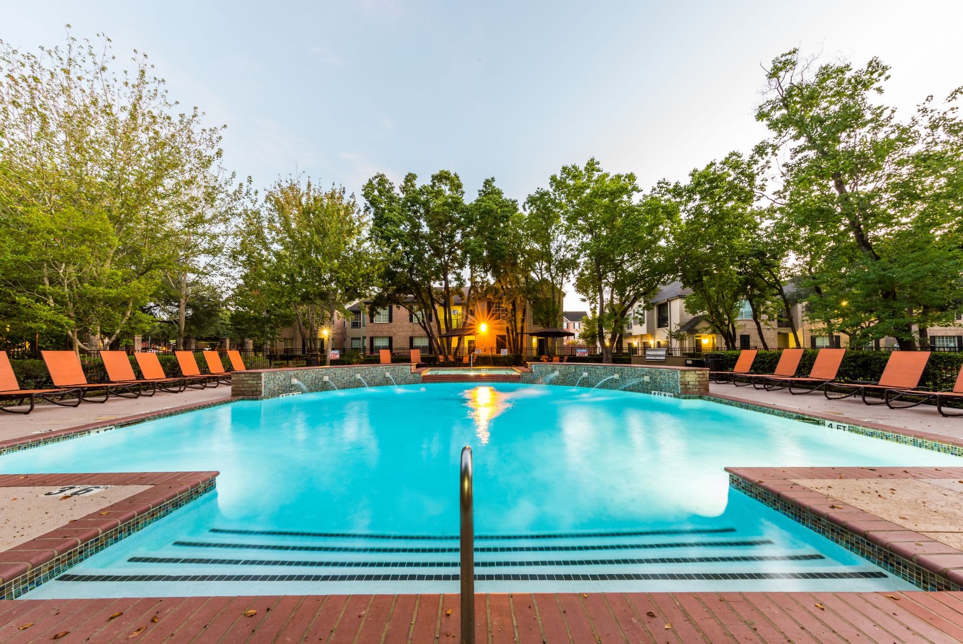 Schedule a tour of Marquis at Westchase in Houston, Texas