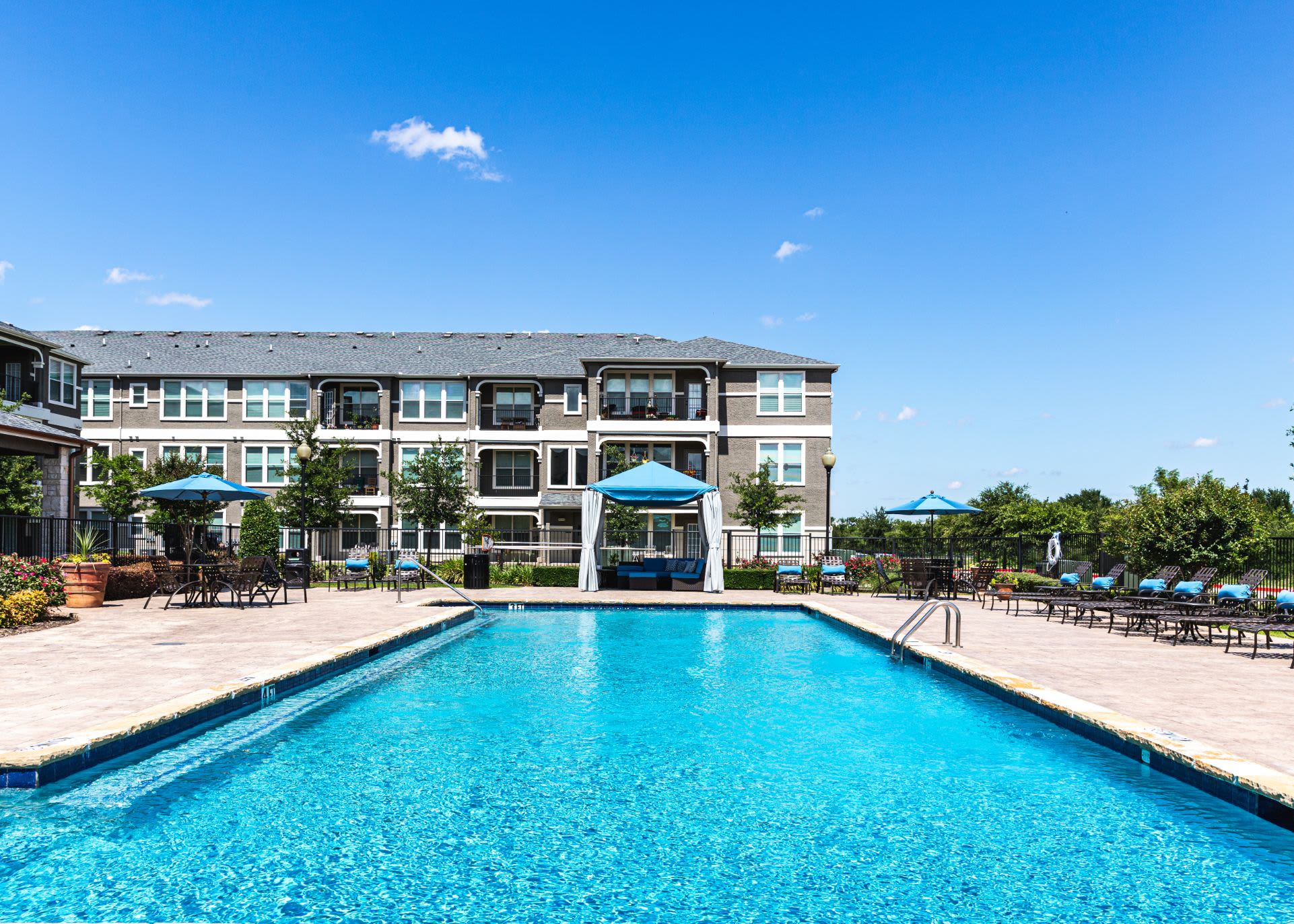 Sparkling pool at Marquis Rockwall in Rockwall, Texas