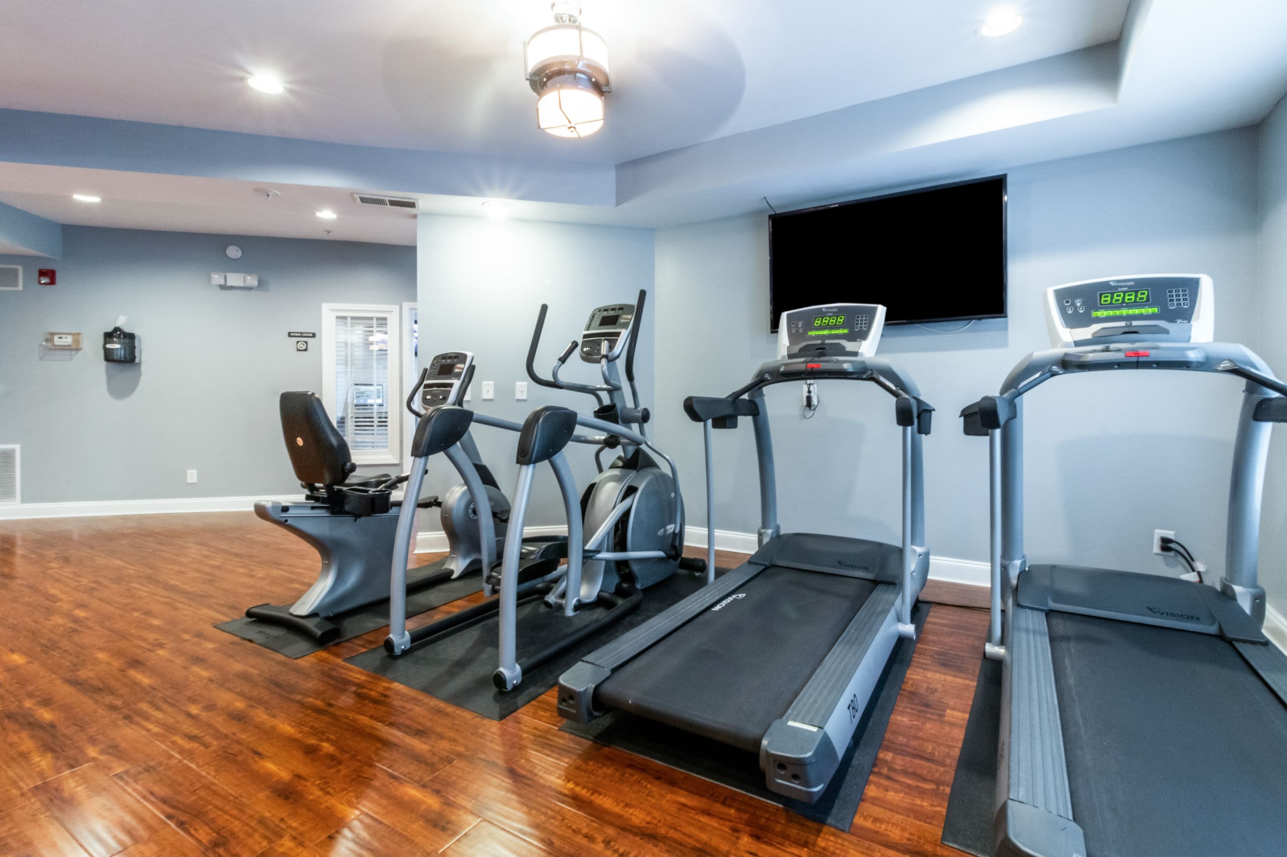 Cardio machines in fitness center at Marquis Midtown West in Atlanta, Georgia