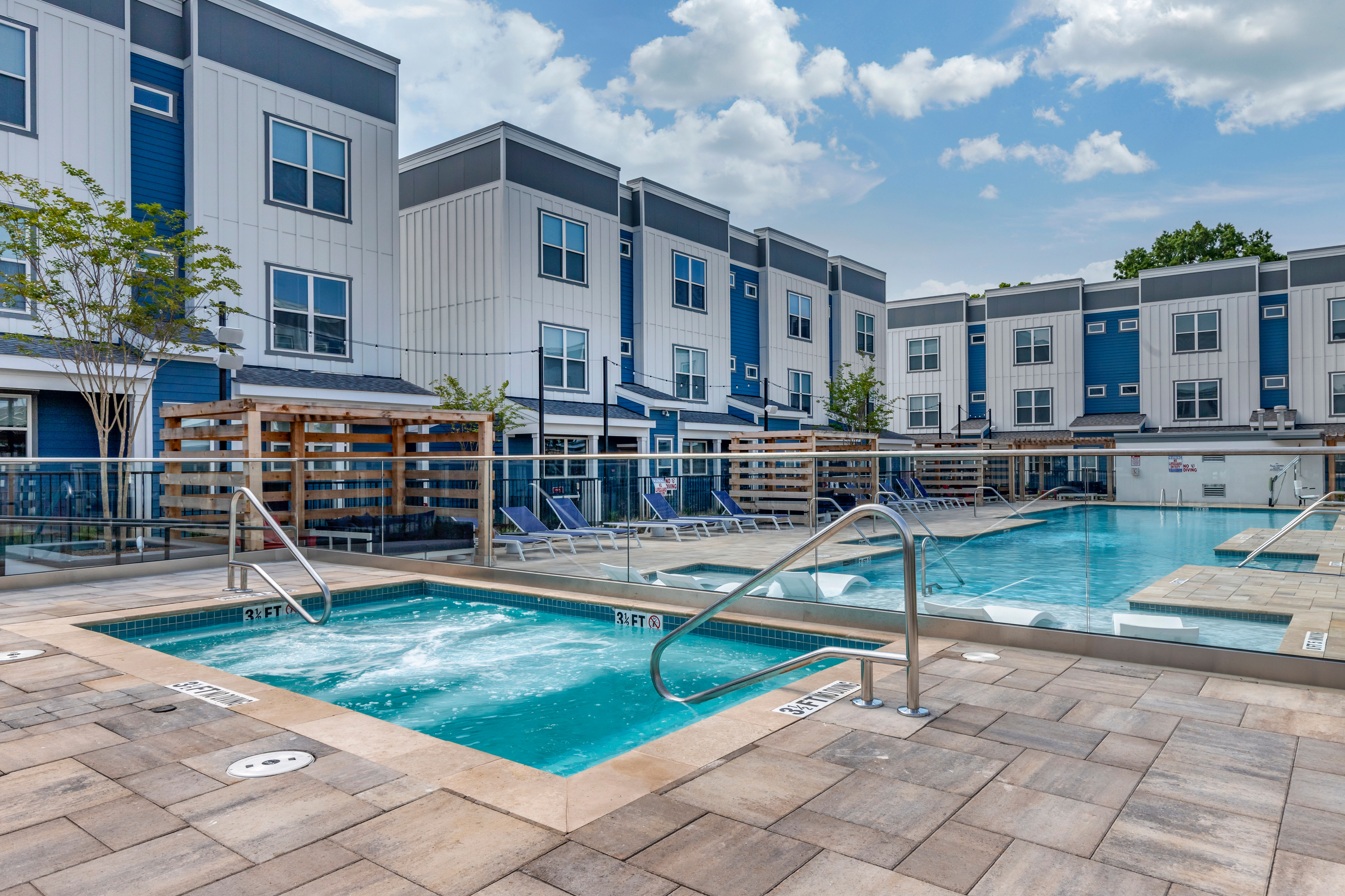 Sparkling swimming pool at LATITUDE on Hillsborough in Raleigh, North Carolina