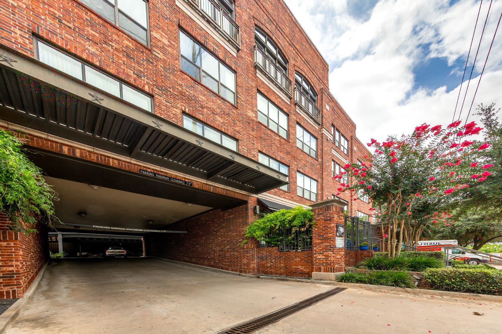 Parking garage entrance at Marquis Lofts on Sabine in Houston, Texas