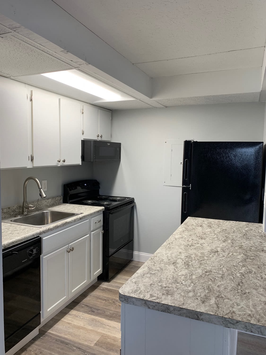 Model kitchen at Brittany Bay Apartments and Townhomes in Groveport, Ohio