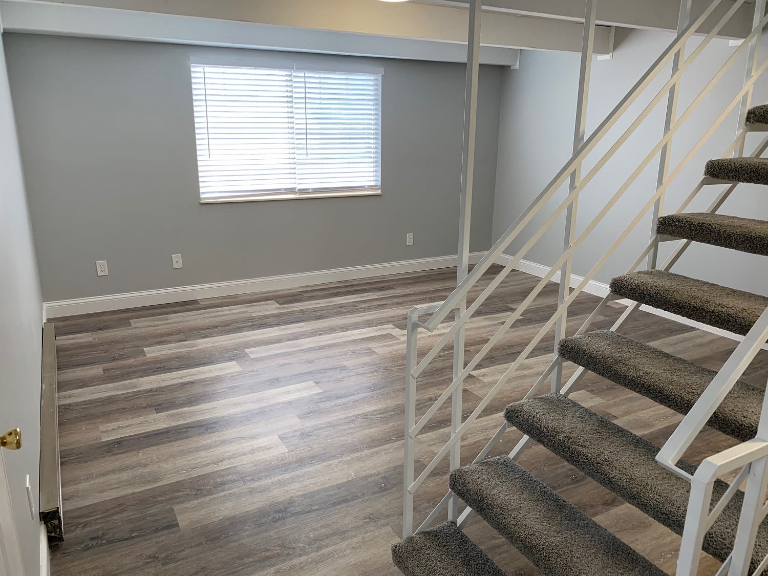 Modern living room at Brittany Bay Apartments and Townhomes in Groveport, Ohio