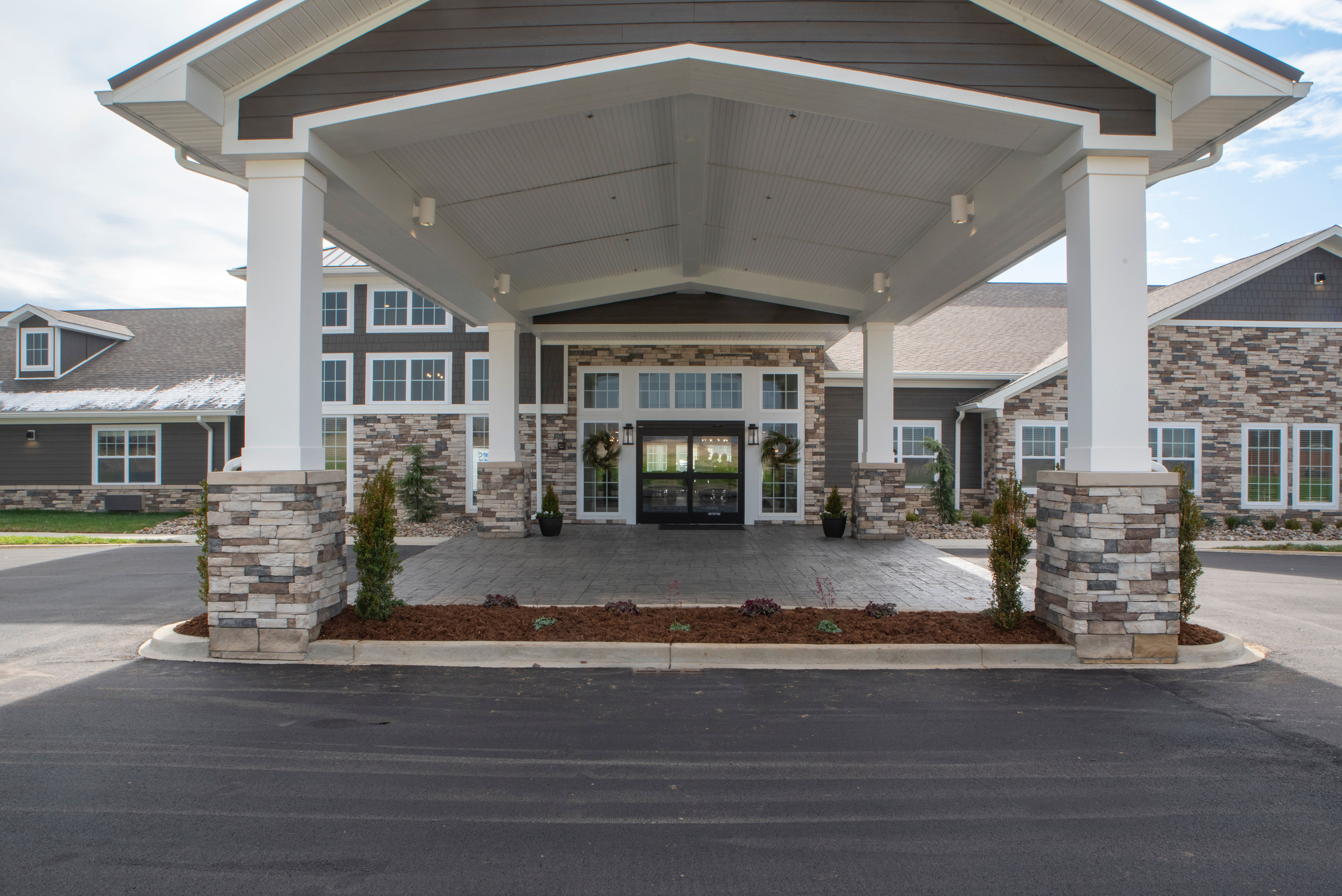 Front entrance at Shelby Farms Senior Living