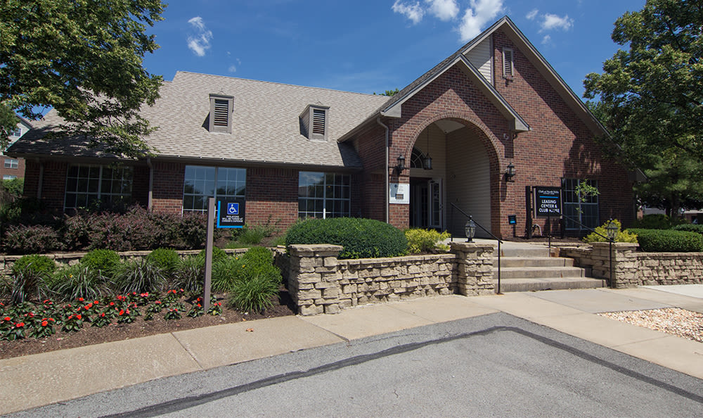 Photos of Club at North Hills North Hills Pittsburgh Apartments