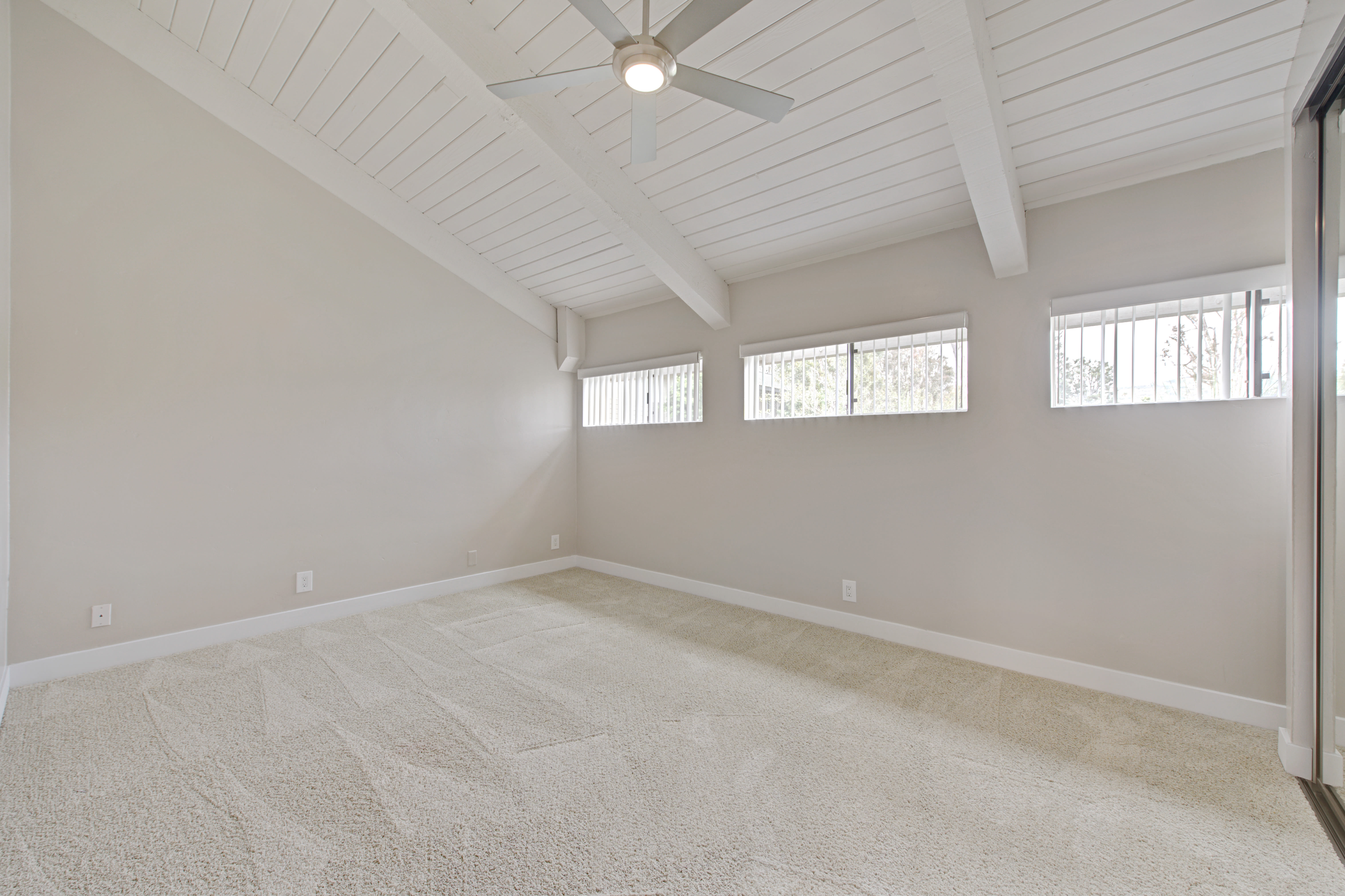 Naturally lit living space at Sofi Ventura