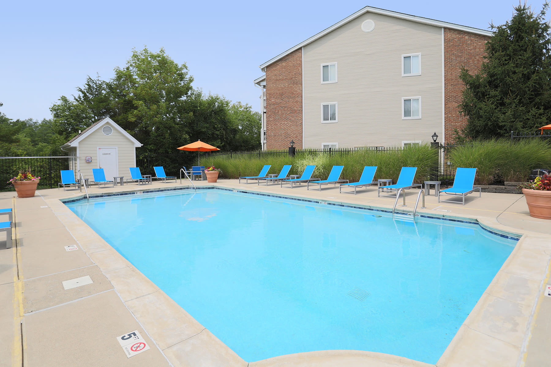 Saltwater swimming pool at Fox Chase South