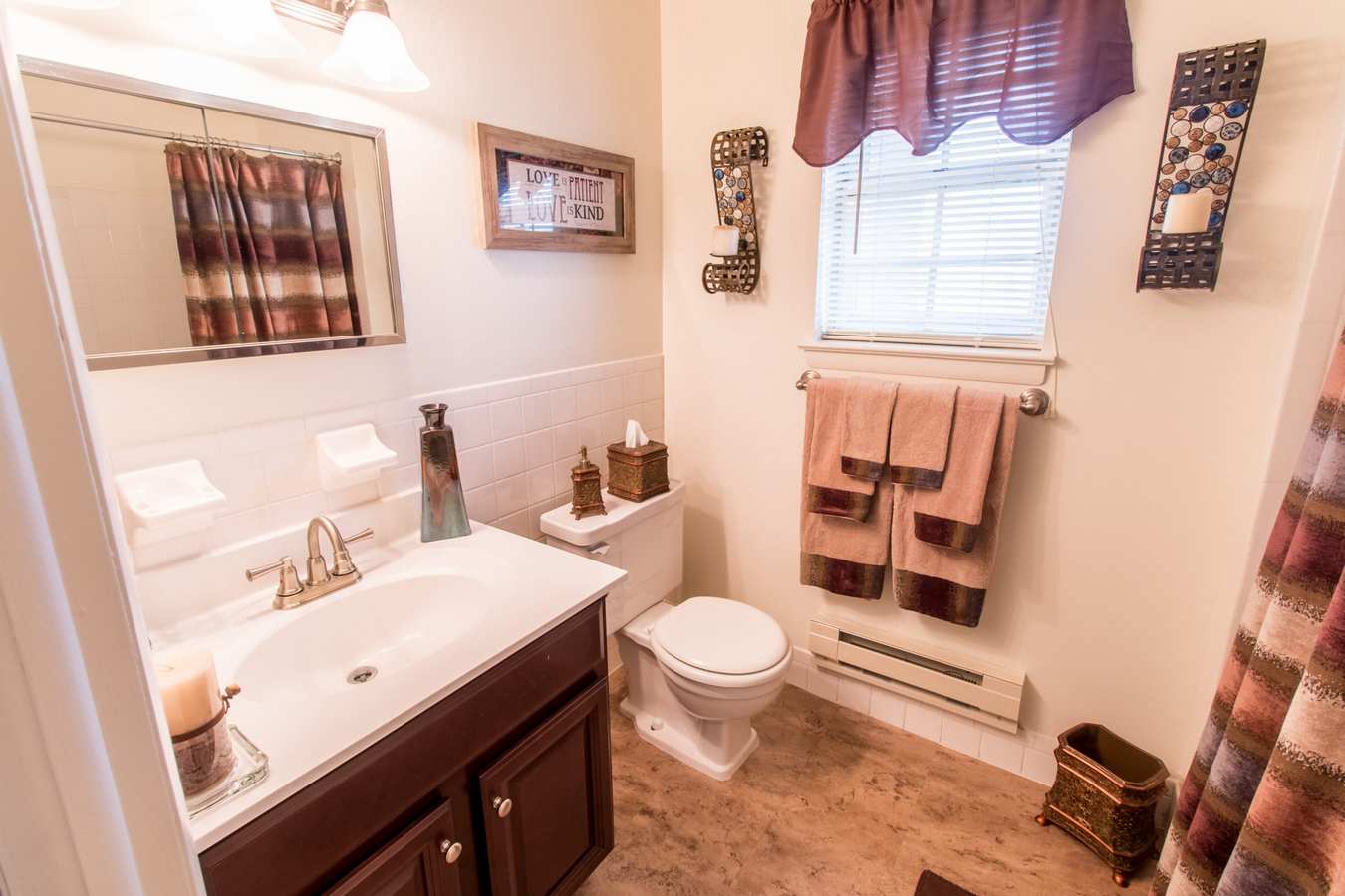 Model bathroom at Silver Lake Manor in Clementon, New Jersey
