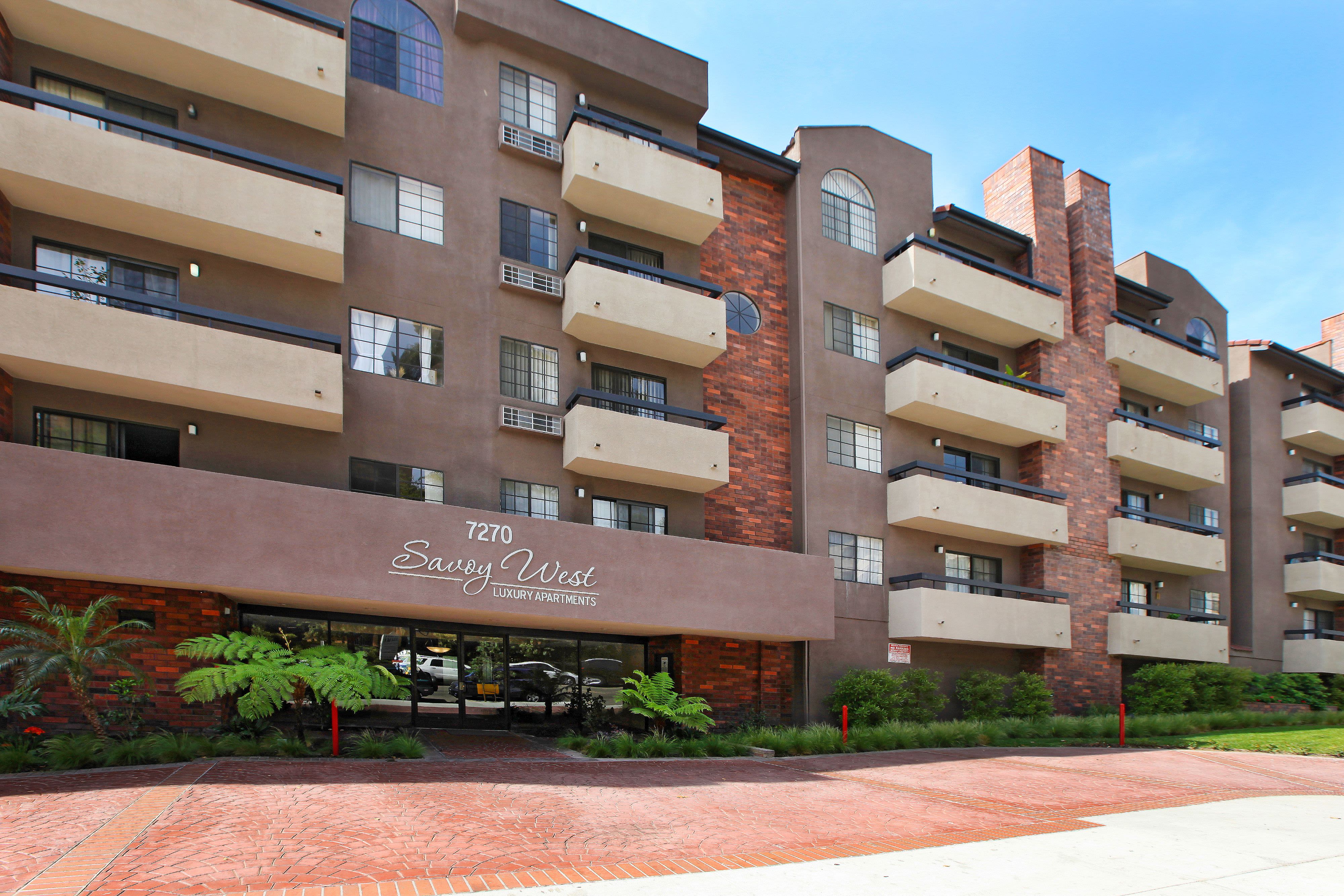 Exterior of Savoy West Apartments in Los Angeles, California
