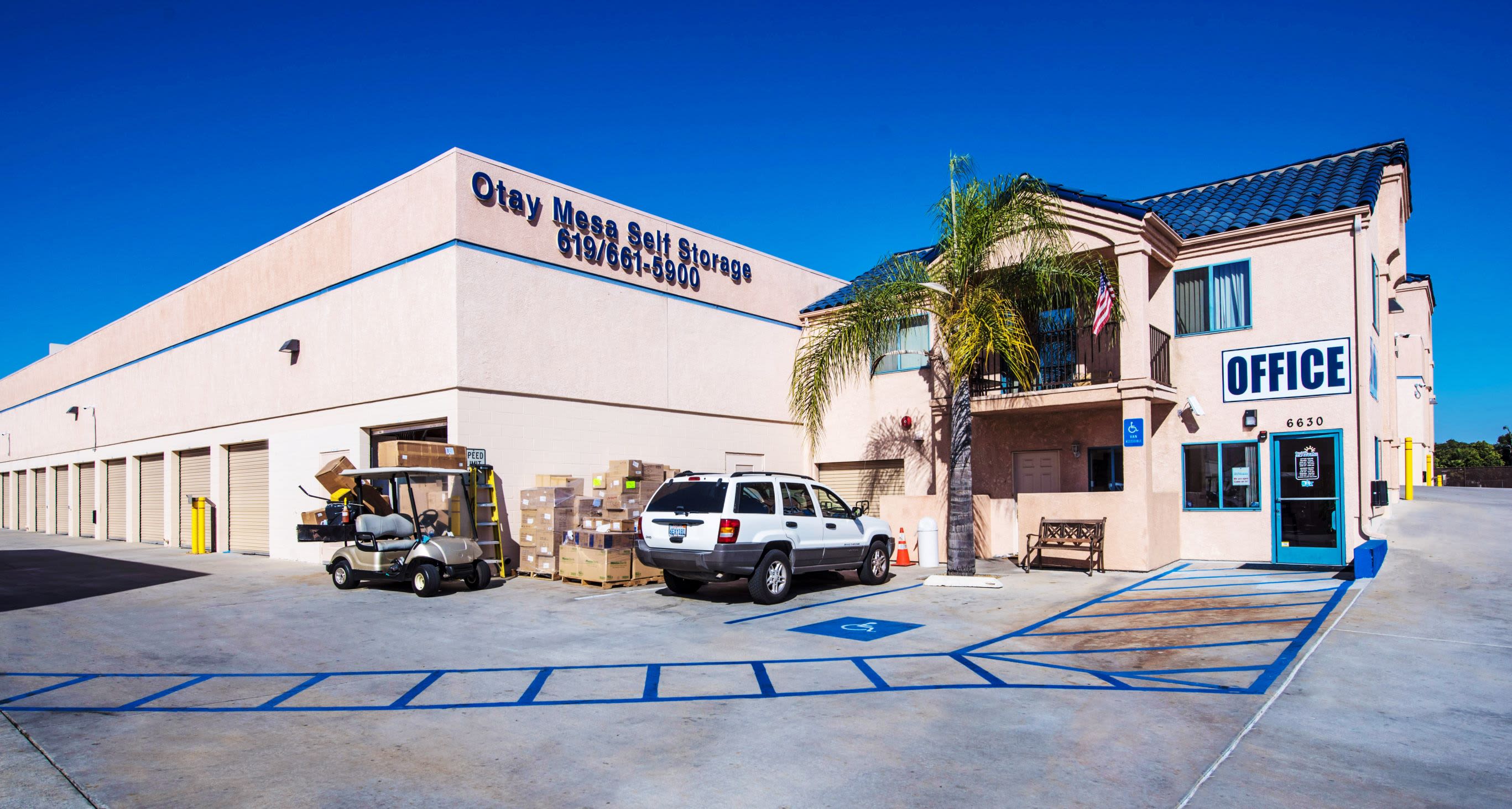 Front of building at Otay Mesa Self Storage in San Diego, CA