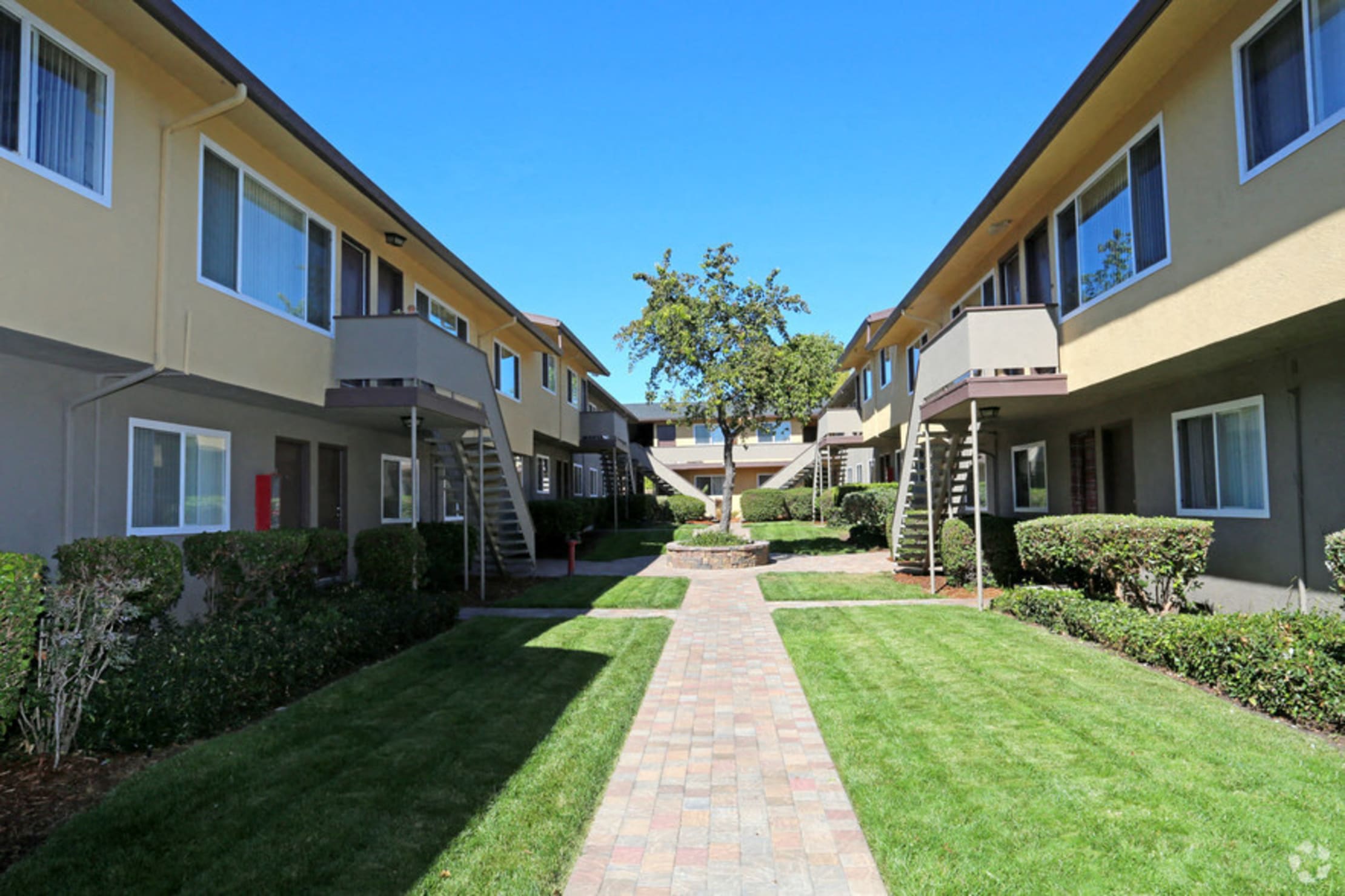 Exterior of Marina Plaza Apartment Homes in San Leandro, California