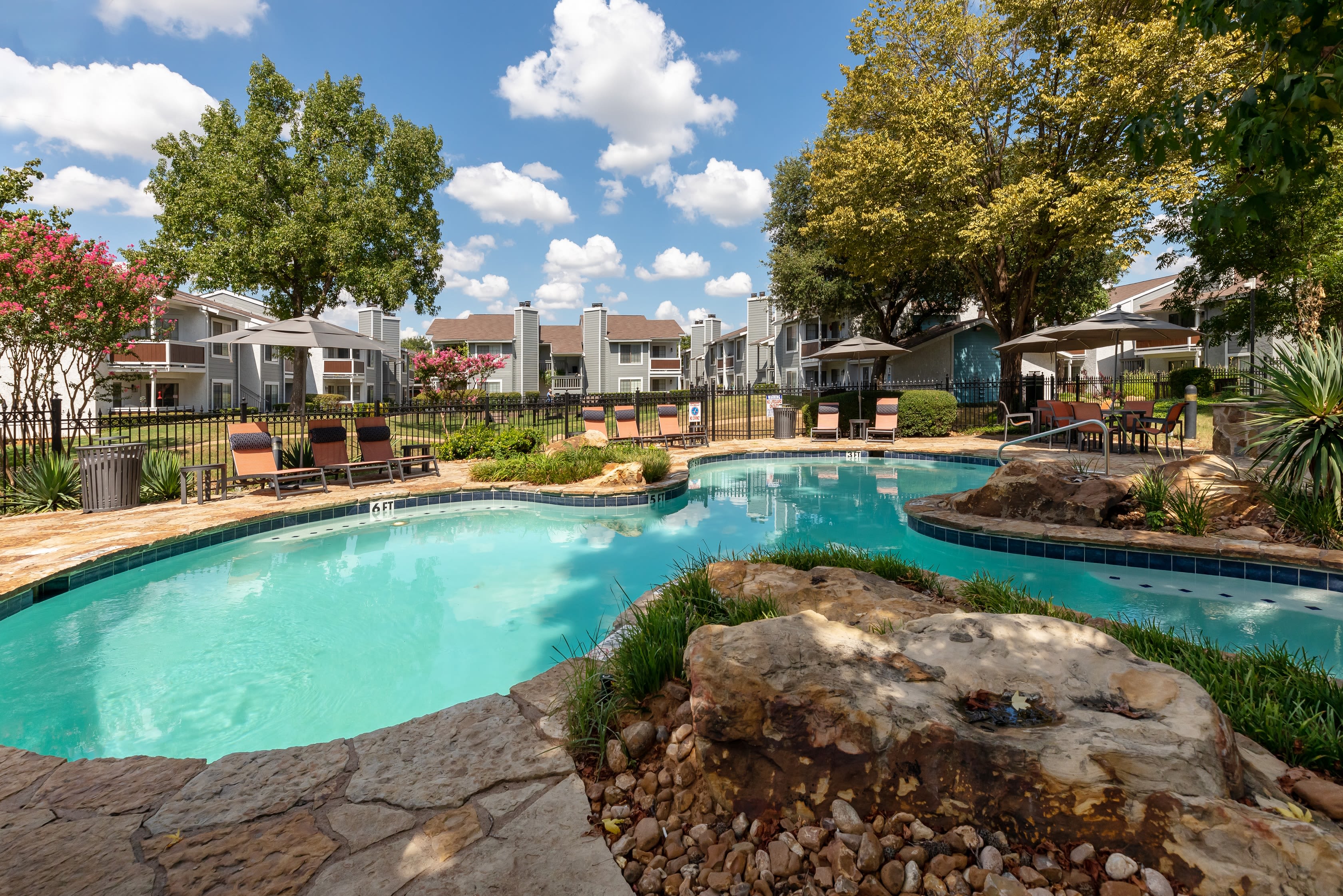 Apartments at Canopy on Central in Bedford, Texas