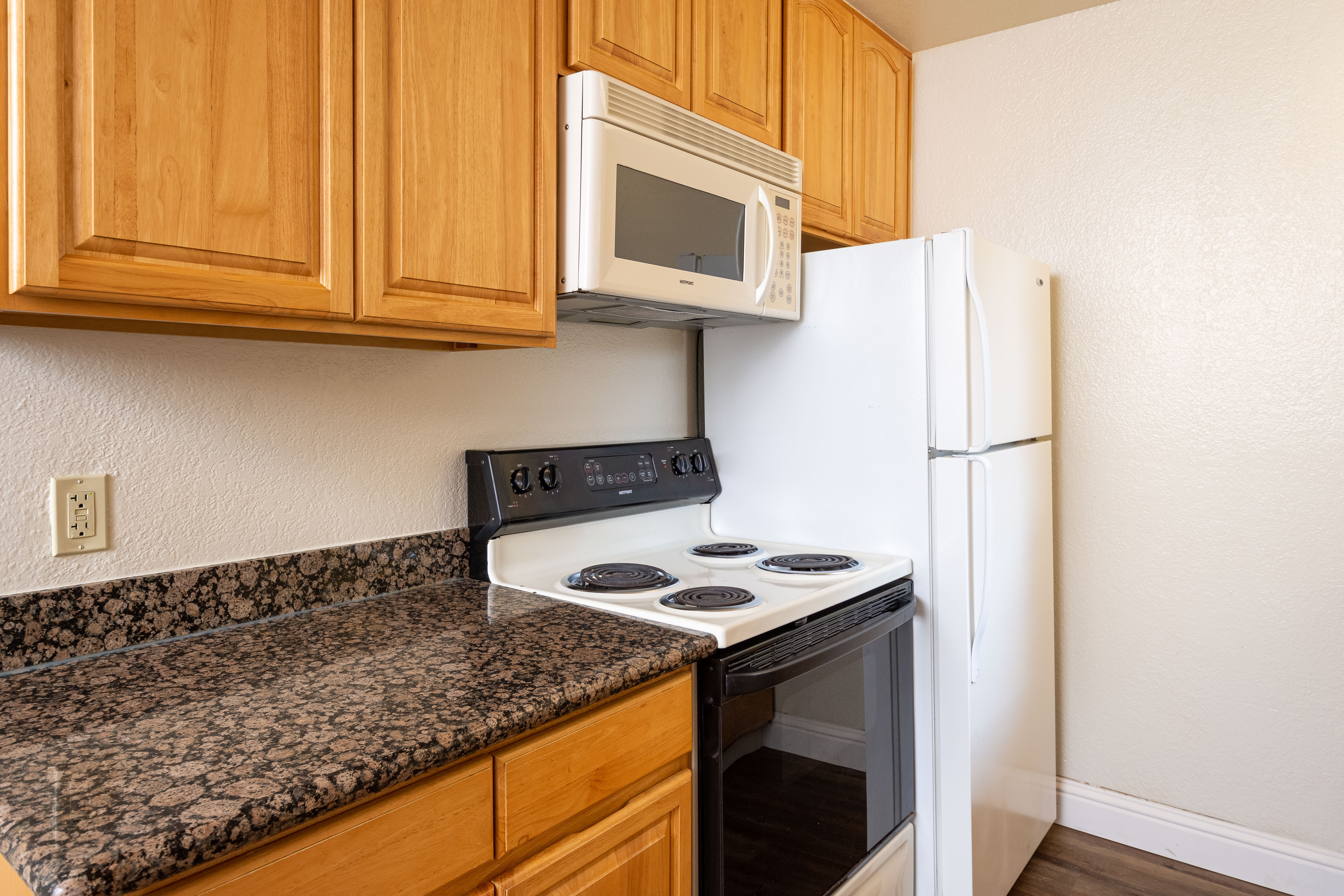 Apartment kitchen at Peppertree Apartment Homes in San Jose, California