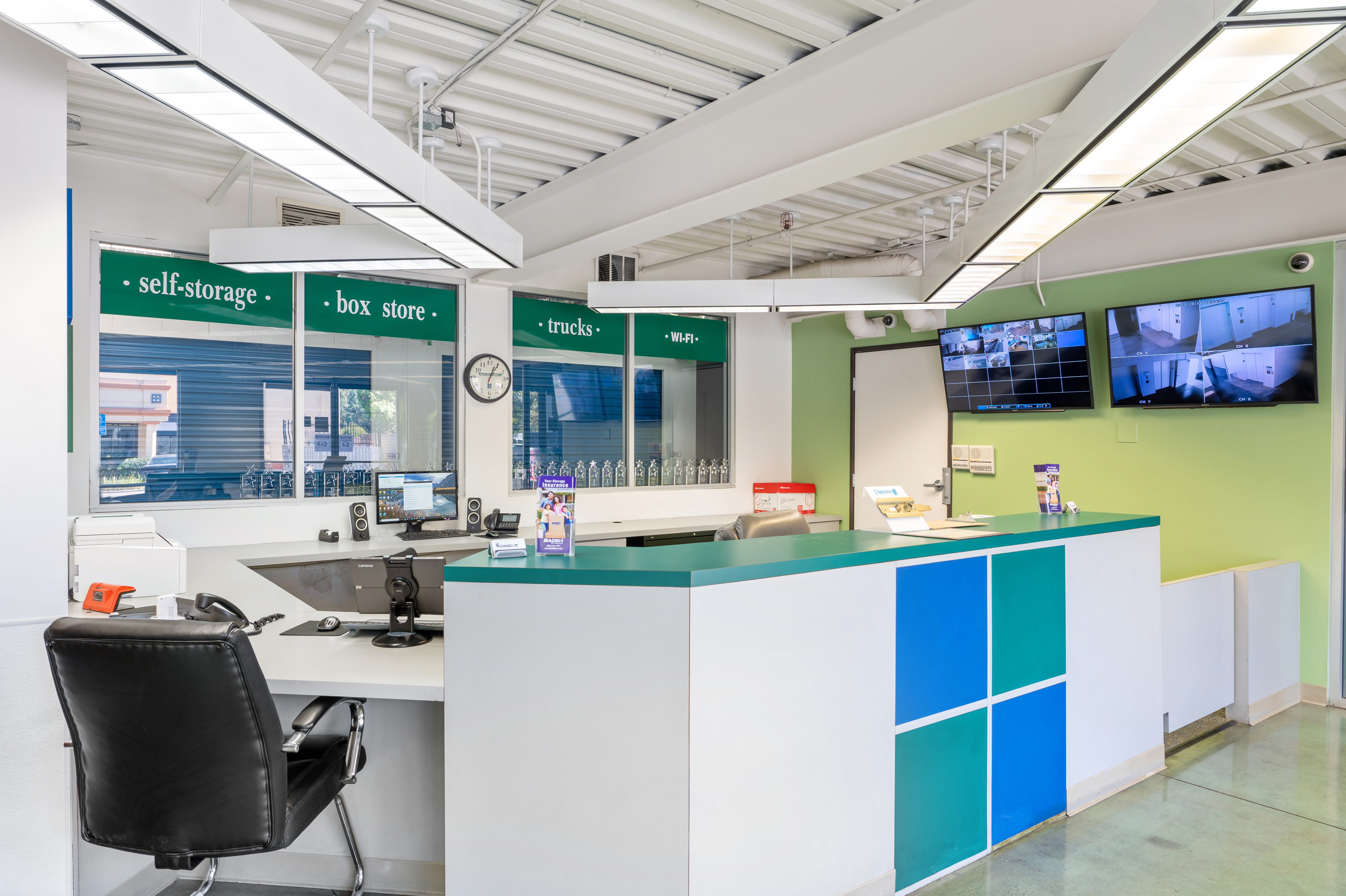 Self Storage Units Woodland Hills, CA Storage Etc...