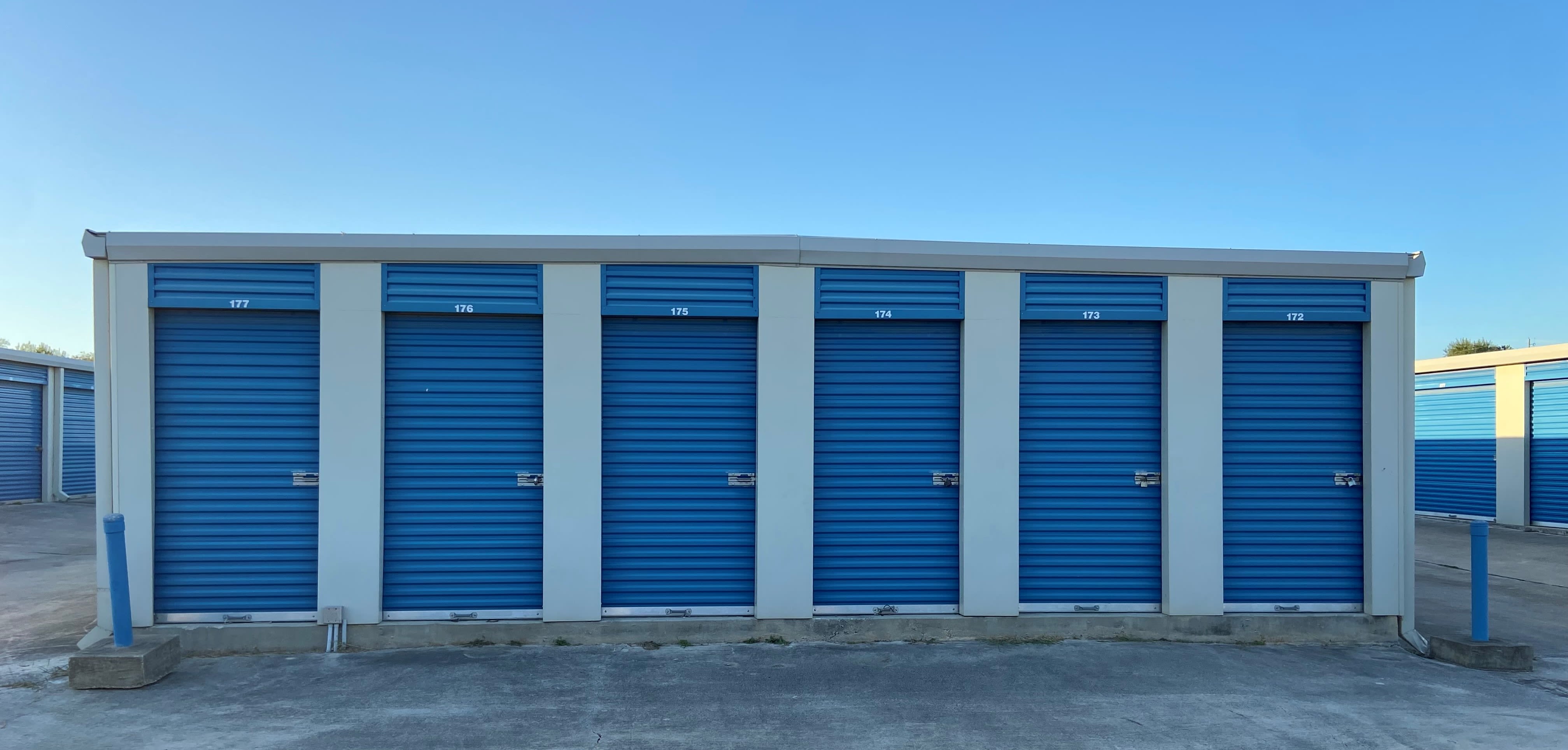 Storage units at KO Storage of Pleasanton in Pleasanton, Texas