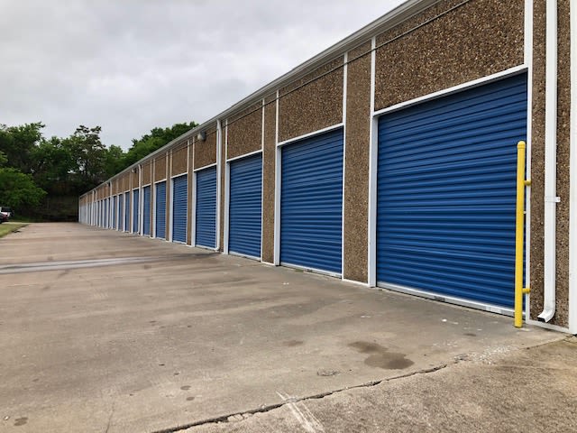 Learn more about features at KO Storage in Weatherford, Texas