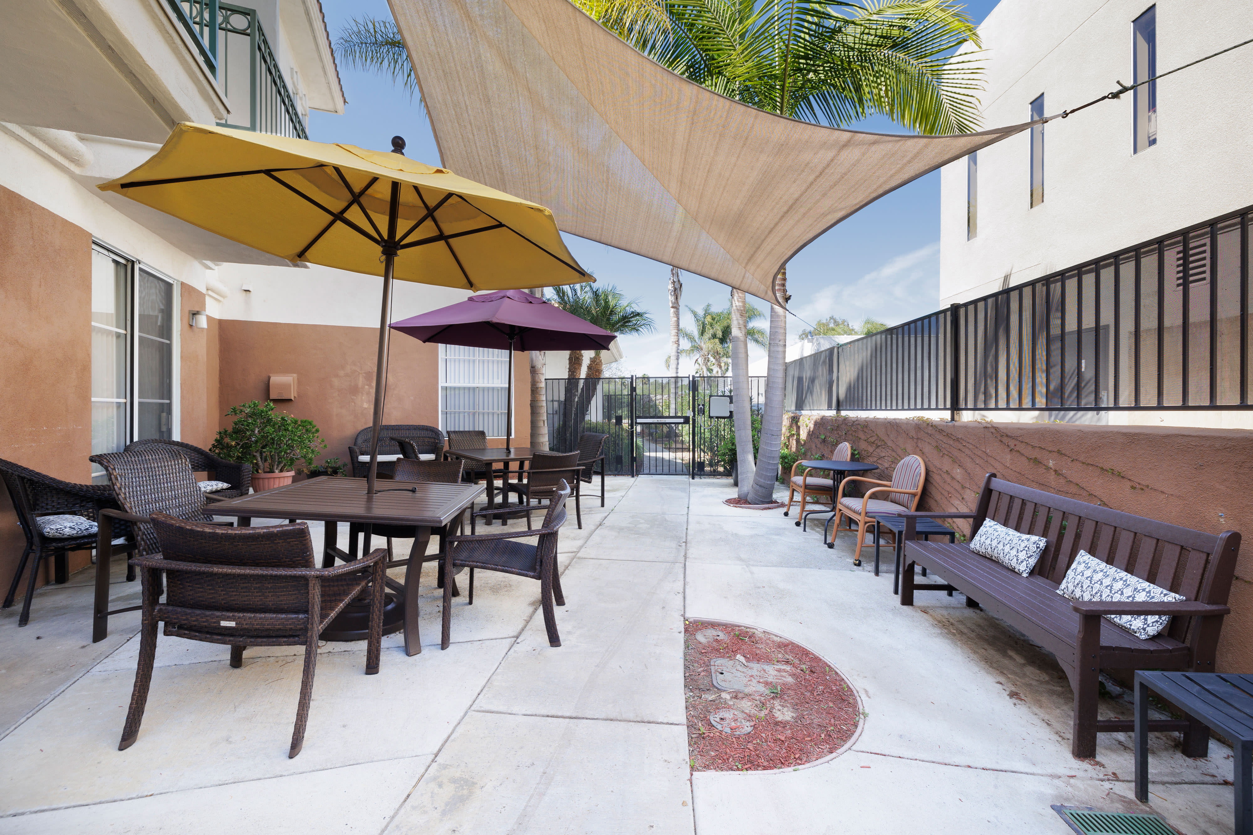Outdoor lounge area at Pacifica Senior Living Bonita in Chula Vista, California