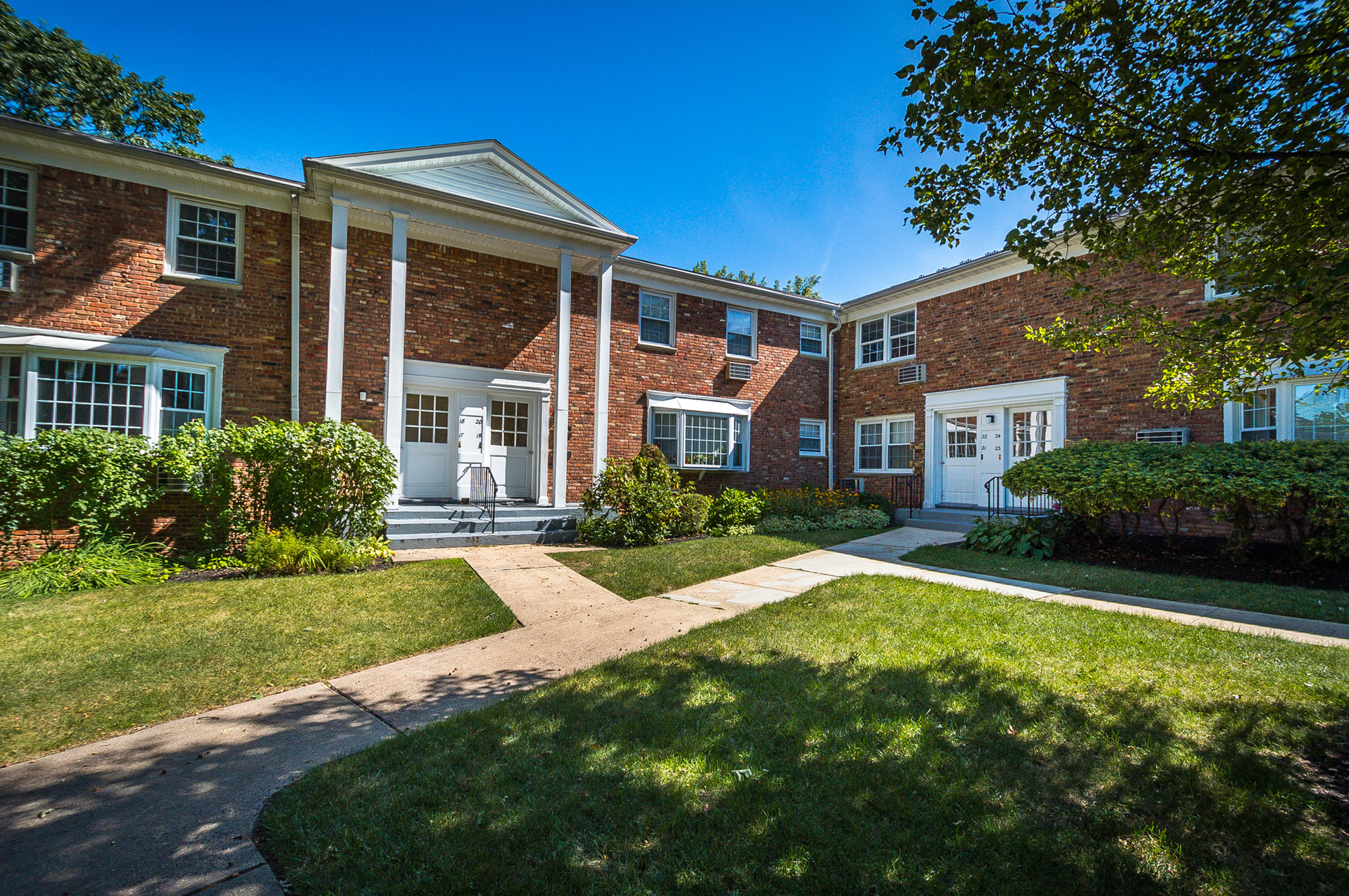 Exterior view of the apartments at Parc at Summit in Summit, New Jersey