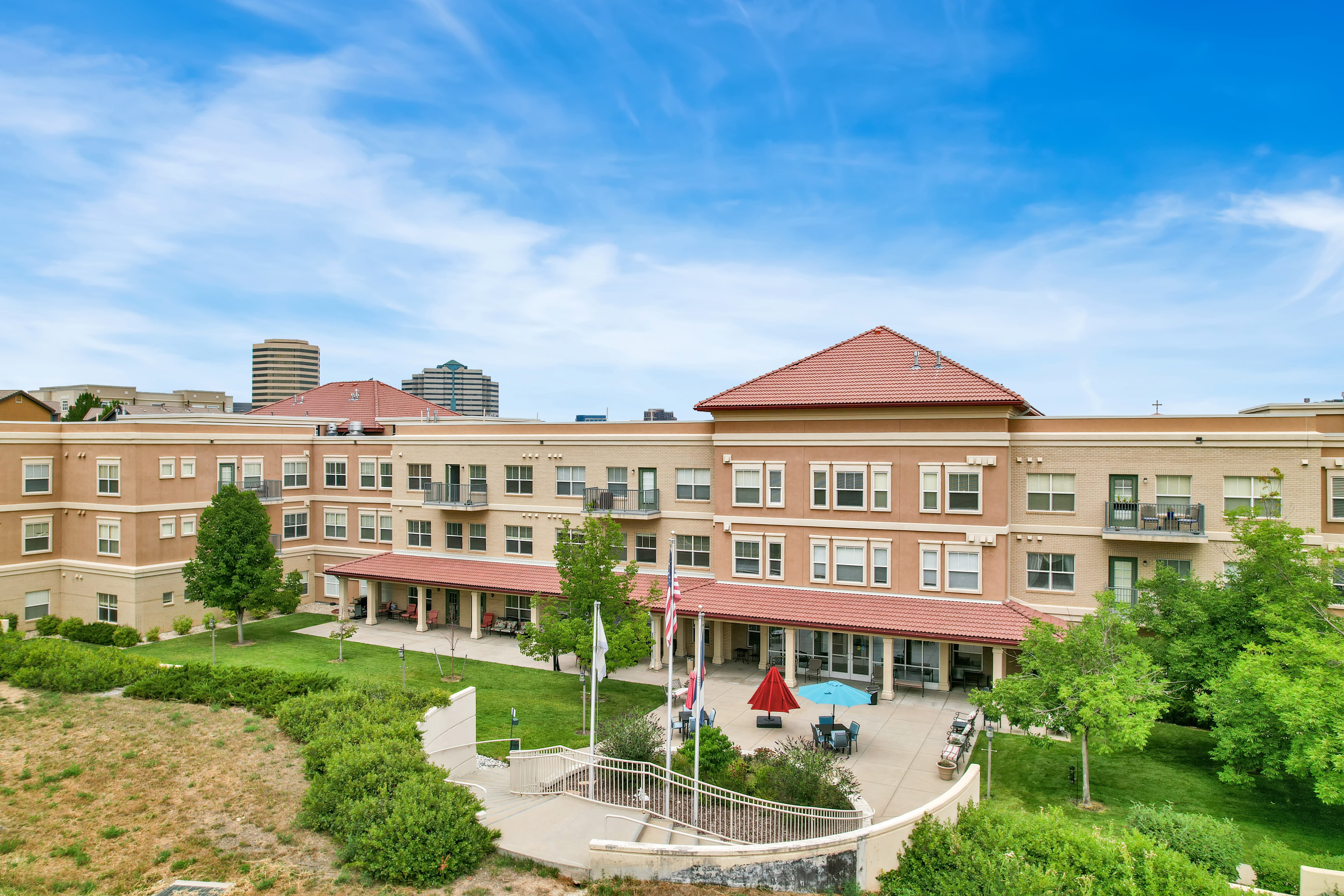 Exterior of The Inn at Greenwood Village in Greenwood Village, Colorado