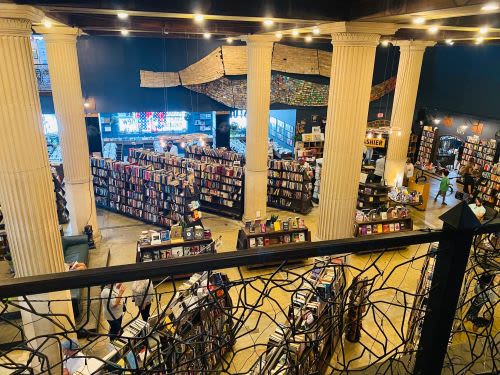 The Last Bookstore (Los Angeles, CA)