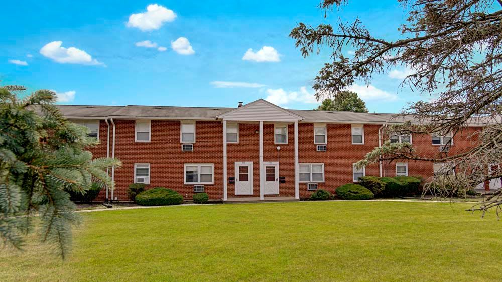 Photos of Evergreen Village Apartments in Alpha, NJ