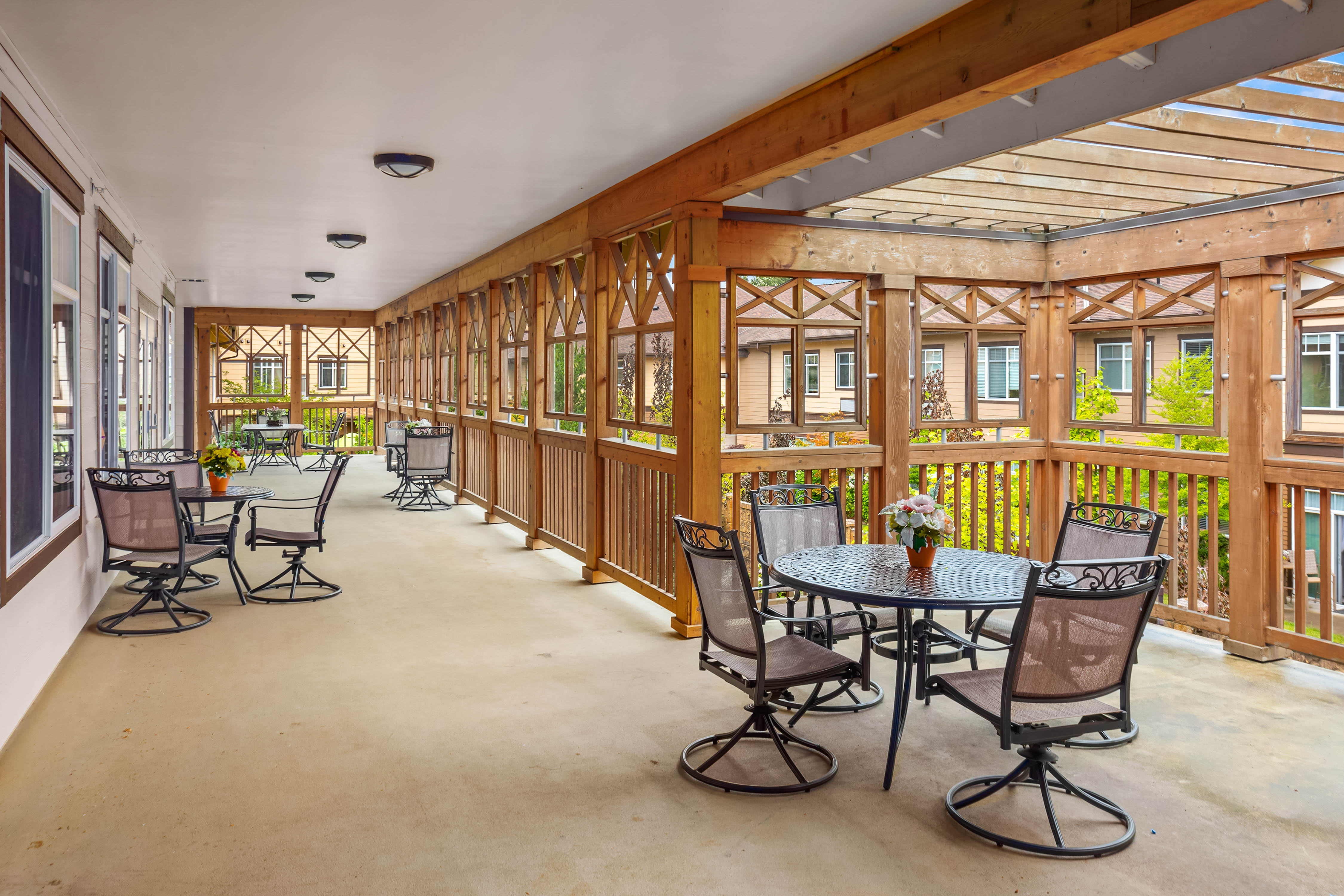 elevated patio overlooking the courtyard at Quail Park of Lynnwood in Lynnwood, Washington