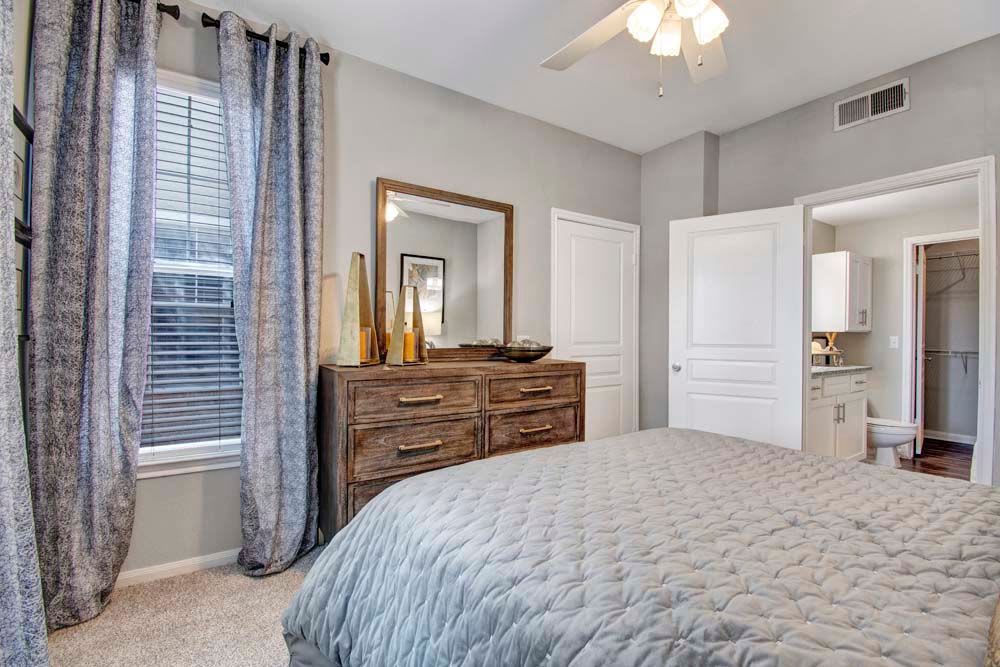 Enjoy Apartments with a Bedroom at Reserve at Pebble Creek 