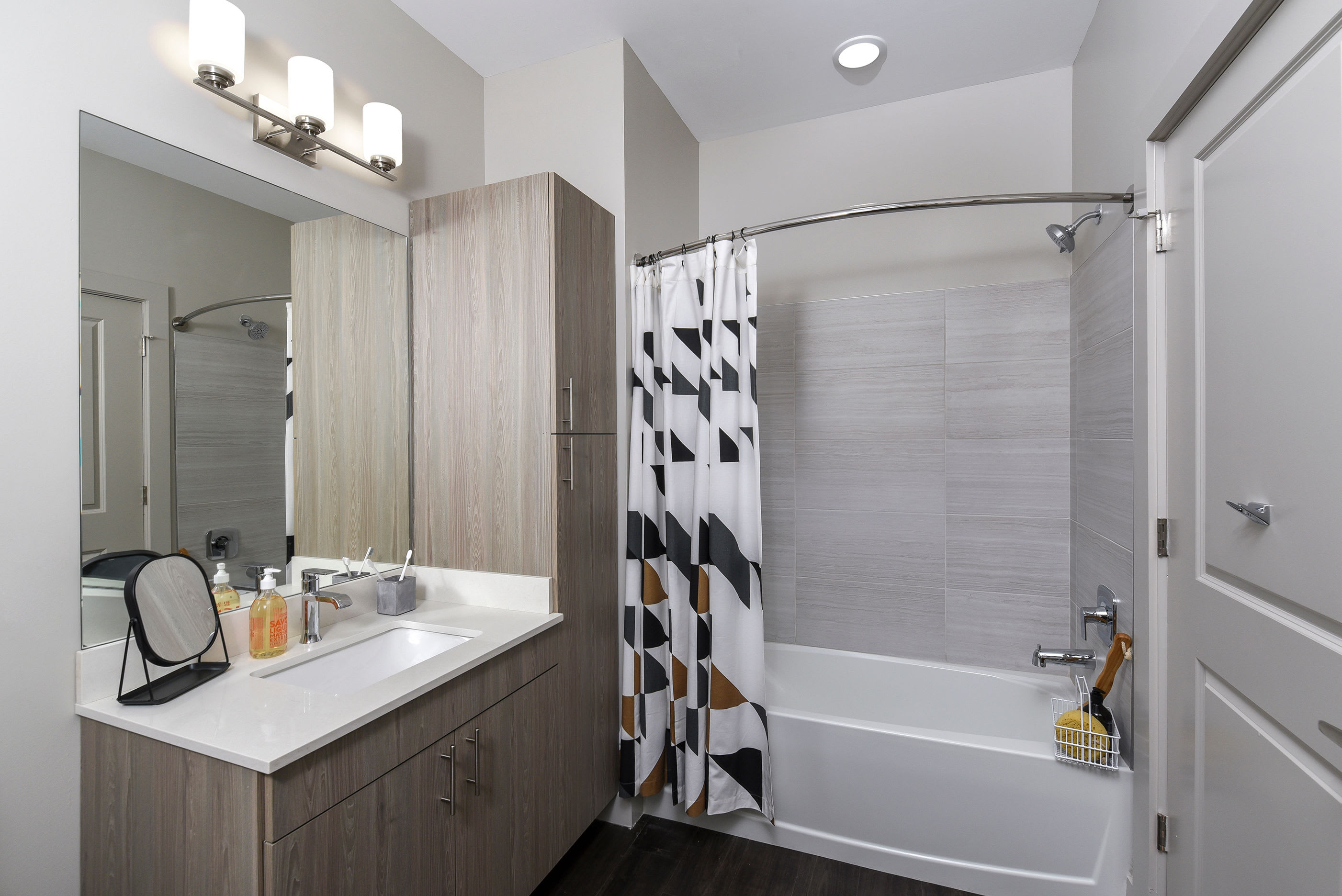 bathroom with tile shower at SilverLake in Belleville, New Jersey