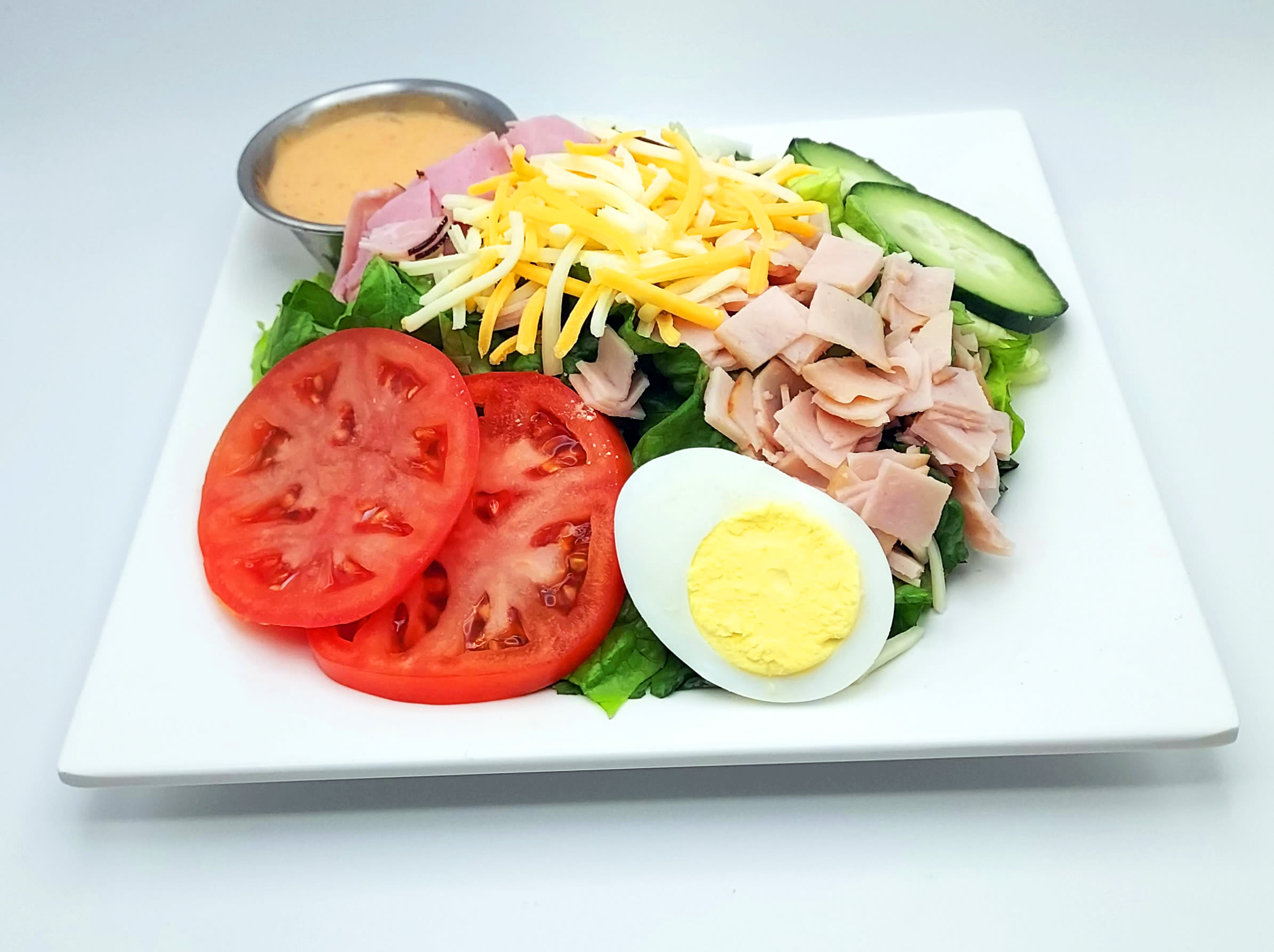  Chef Salad Enhanced at Woodside Senior Living in Springfield, Oregon