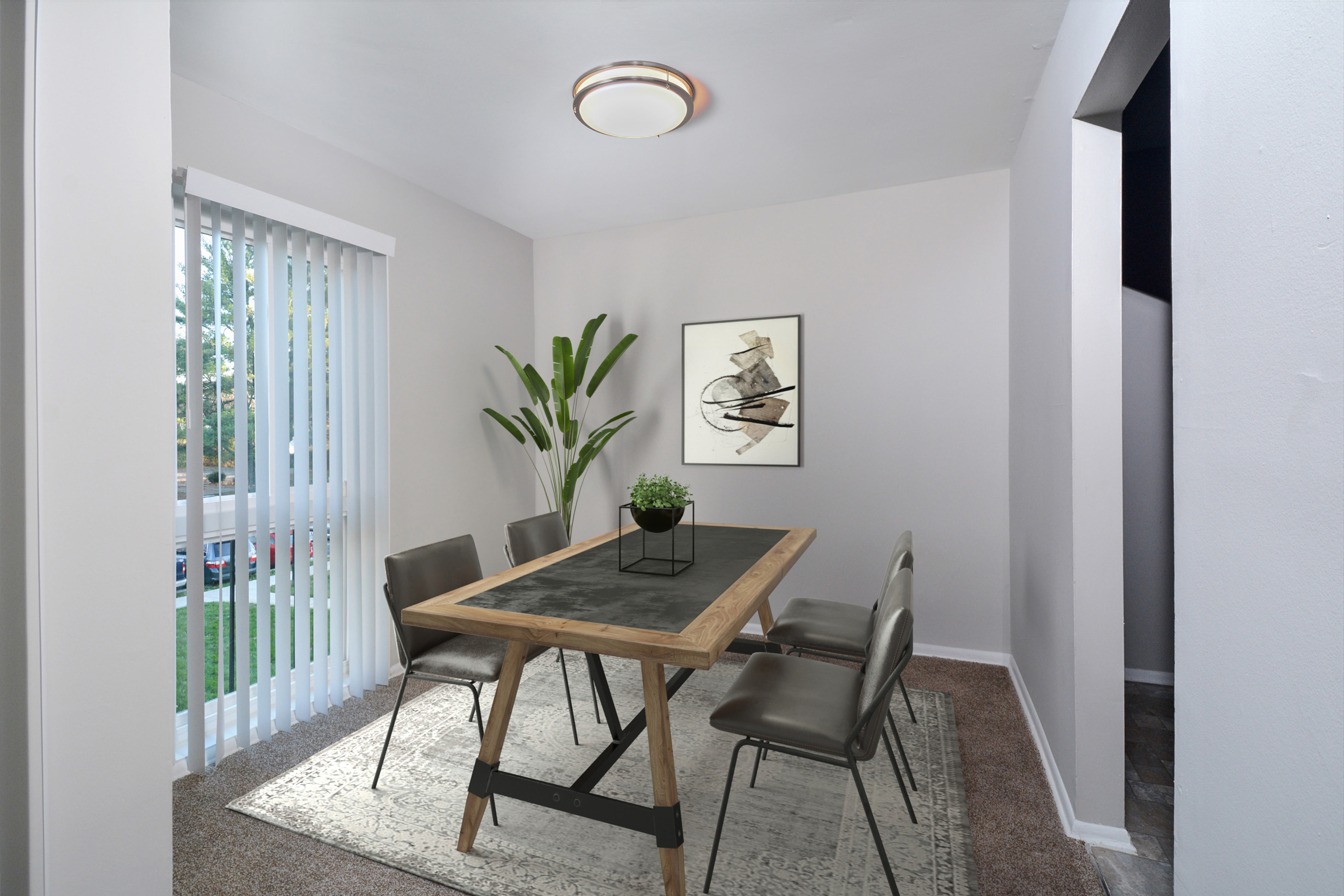 dining room at Metro Pointe, Baltimore, Maryland