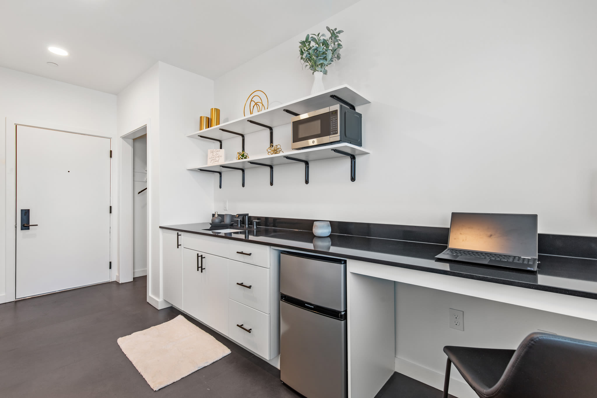 Kitchen in a studio apartment at Rutledge Flats in Nashville, TN