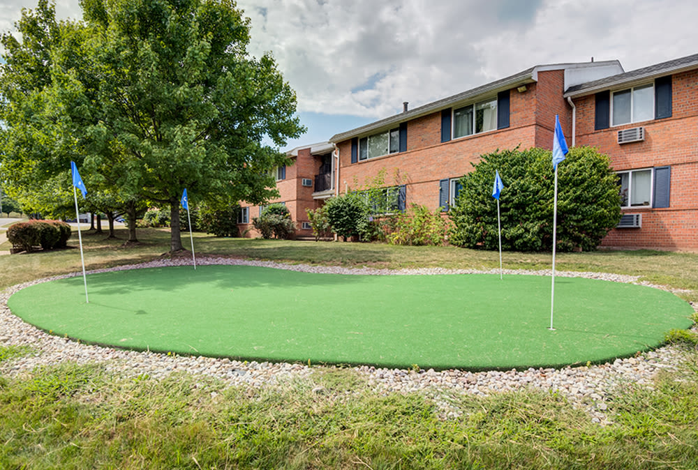 Putting green at Perinton Manor Apartments in Fairport, New York