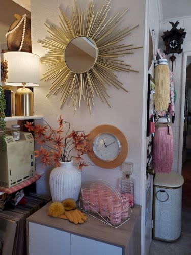Vintage Stores: Where to Find Treasures to Feed Your Soul or Fill Your Home and Office