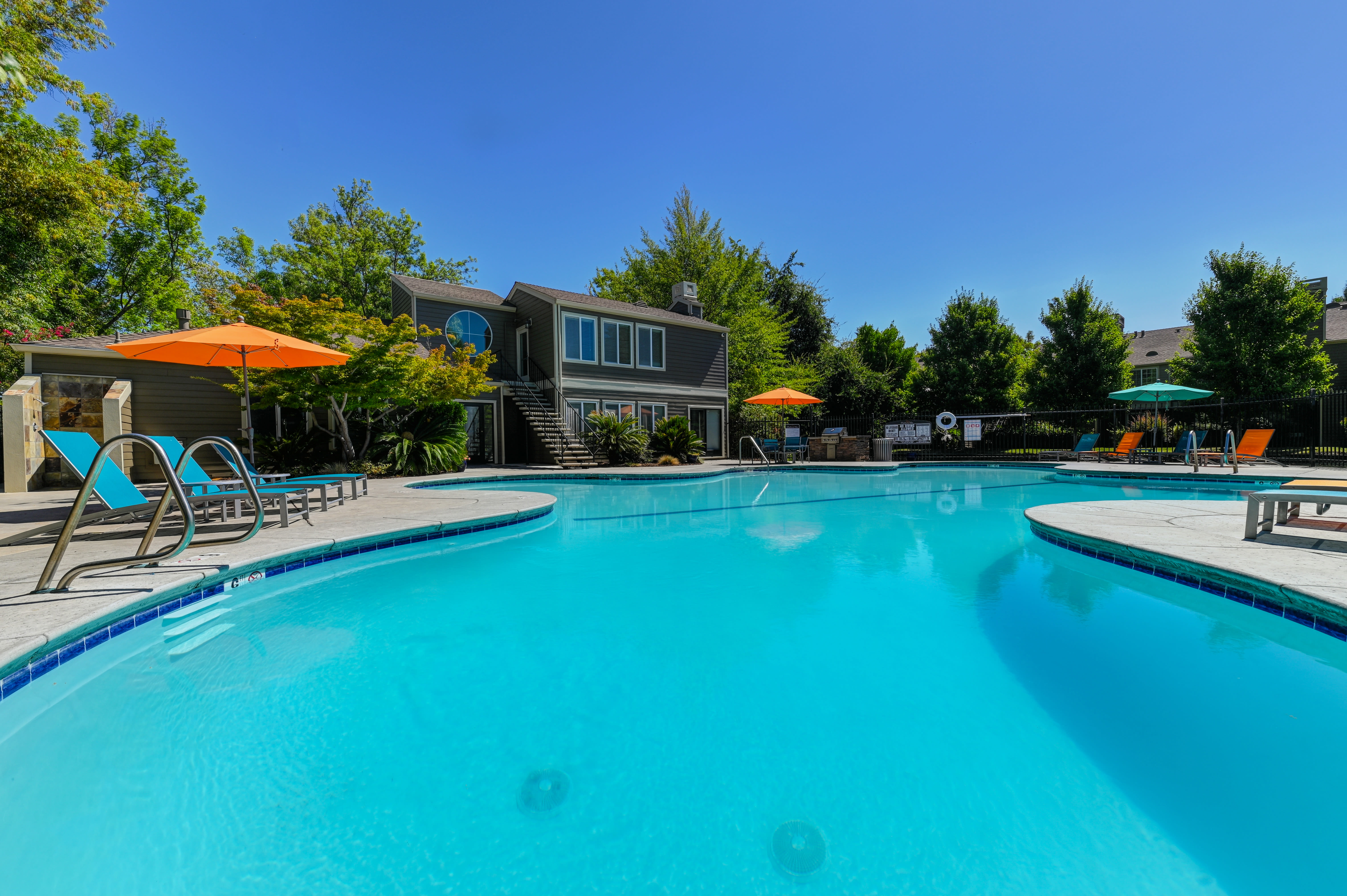 Swimming pool at Harbor Oaks Apartments in Sacramento, California