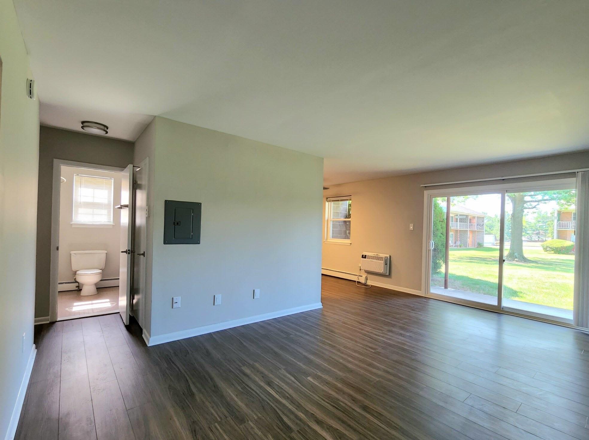 open floor plan at the apartments at Parc at West Point in North Wales, Pennsylvania