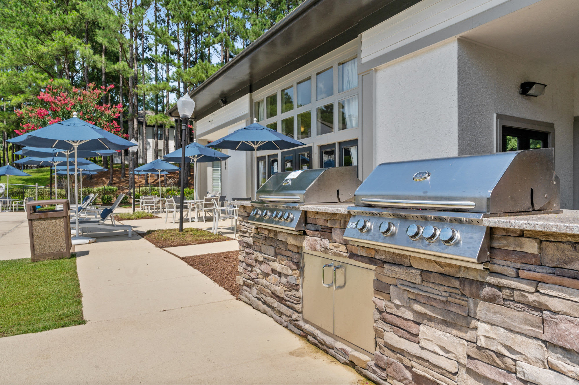 Beautiful grill area at Mission University Pines in Durham, North Carolina