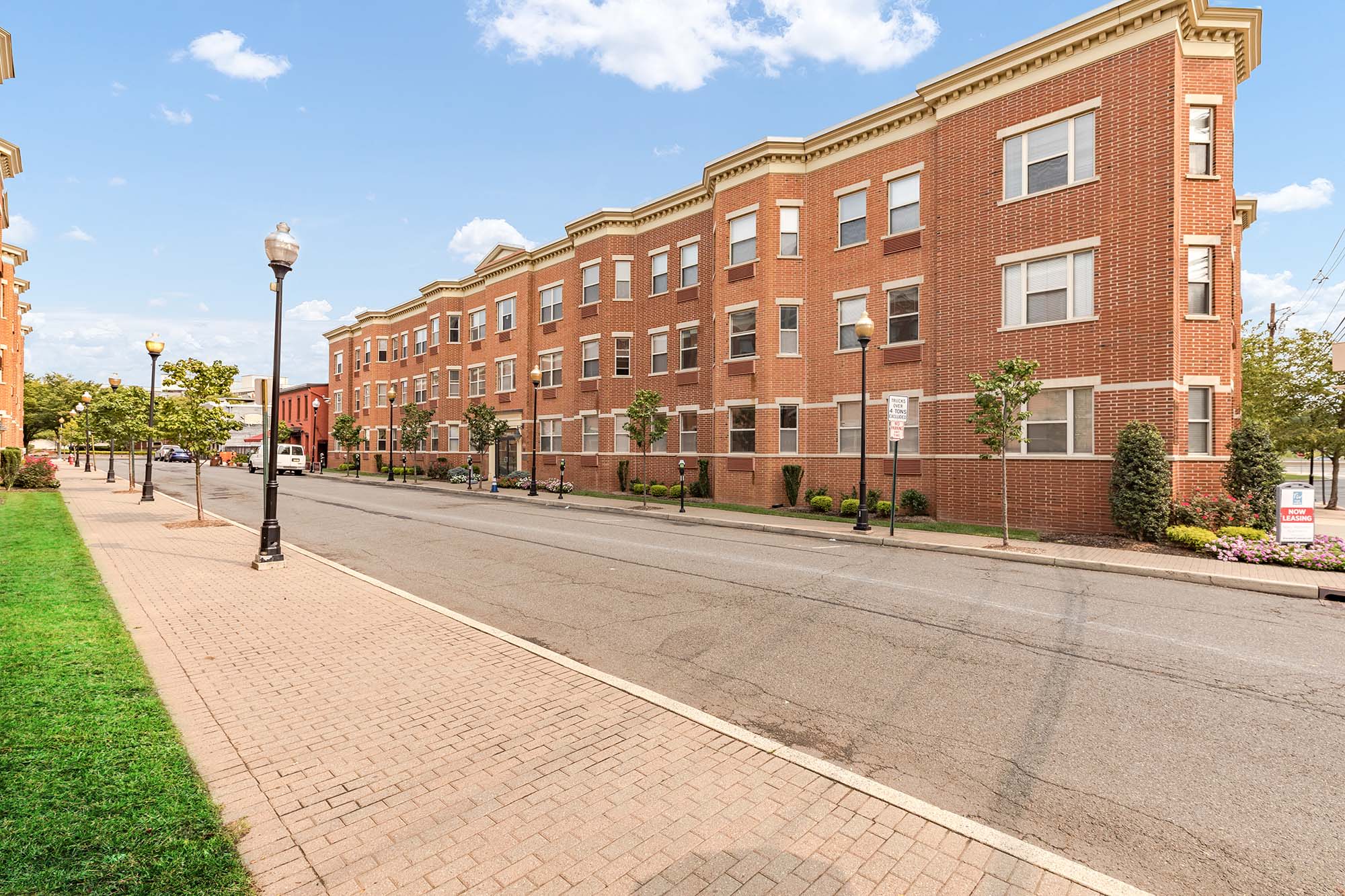 Exterior view of the apartments at The Brunswick in New Brunswick, New Jersey