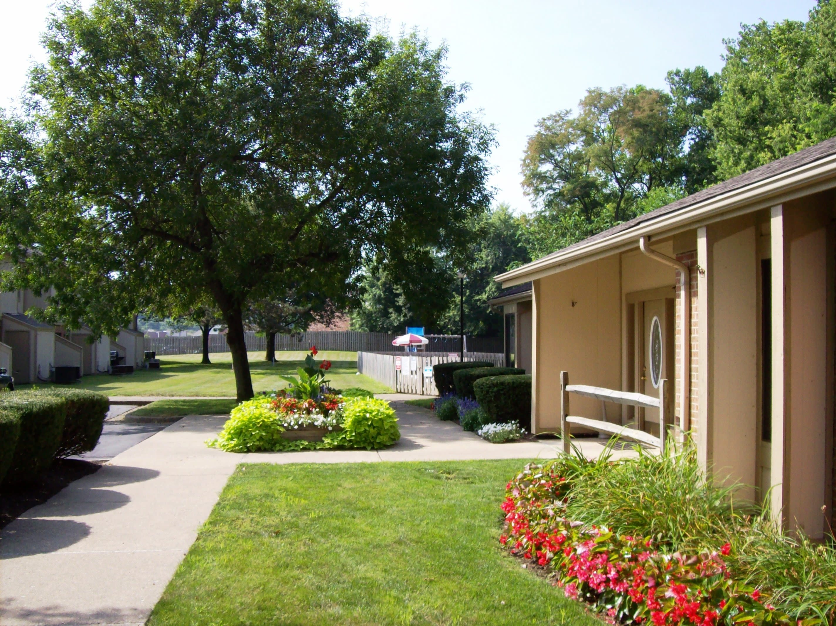 Exterior view of the apartments at North River Place in Chillicothe, Ohio