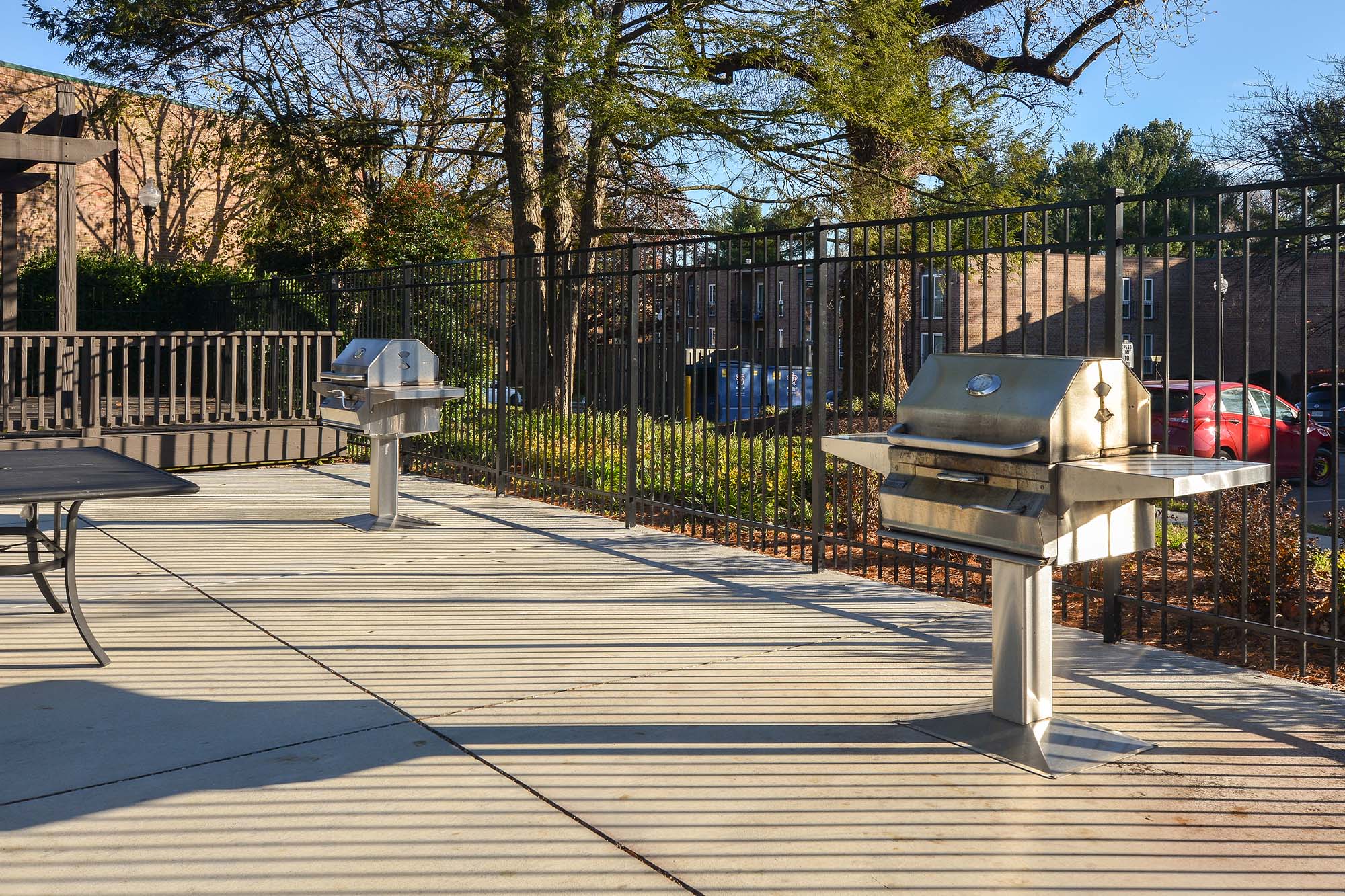 Grilling station at Metro Pointe in Baltimore, Maryland